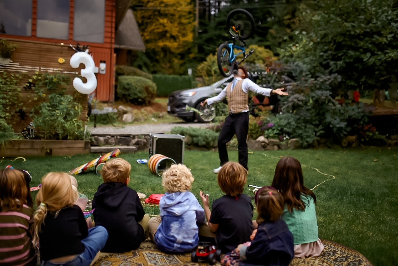 Magician Vancouver for Birthday Parties — Living Magic Entertainment