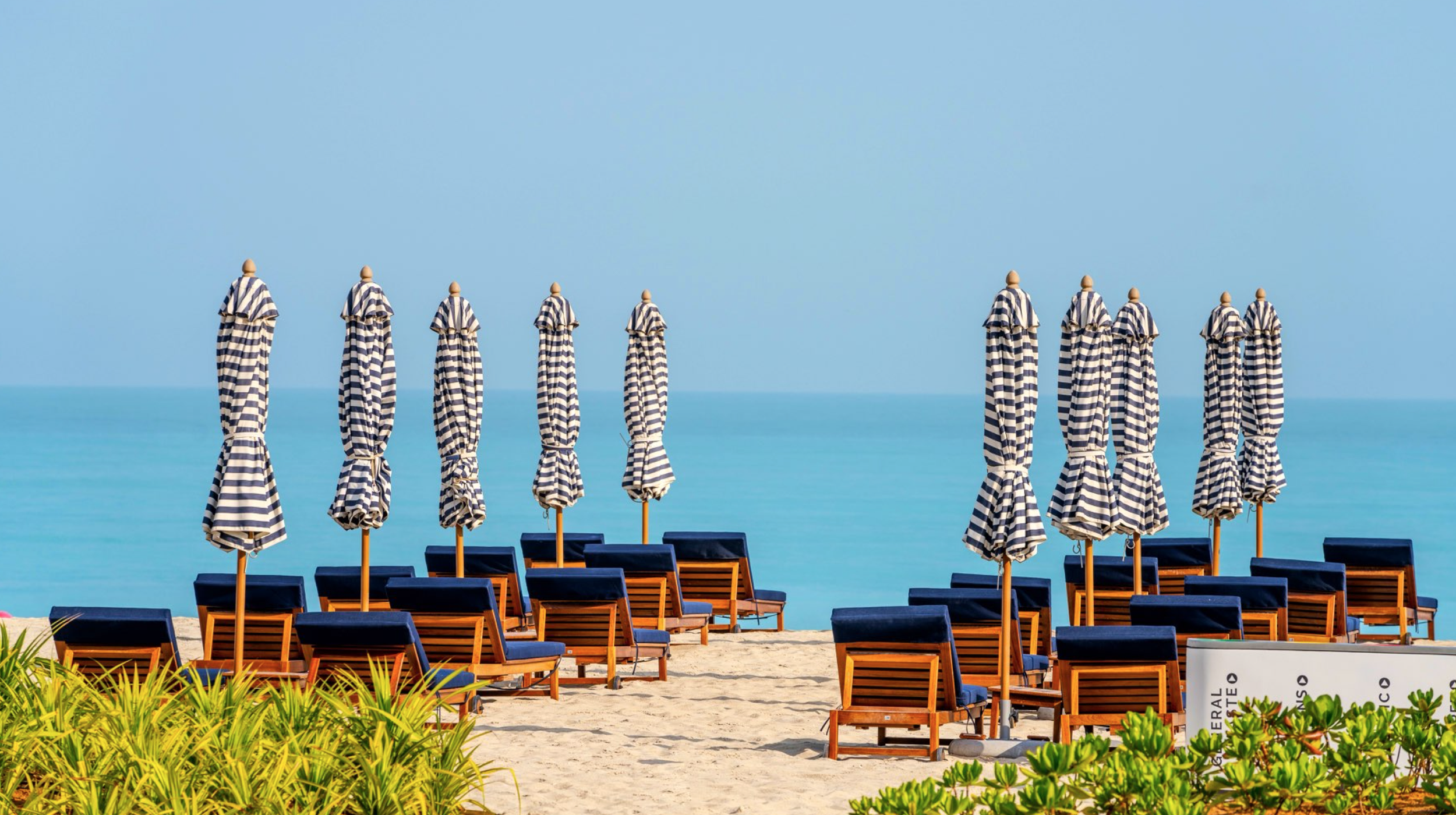 A host of beach facilities alongside a scenic coastal jogging track.