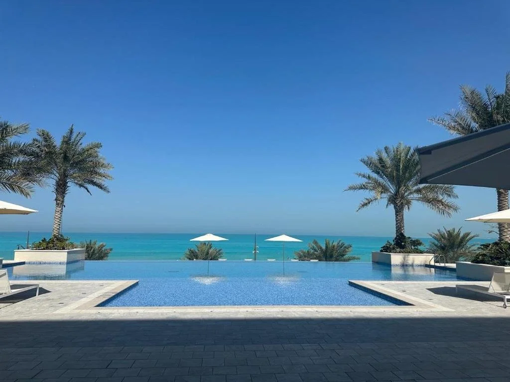 Infinity pool & direct beach access.