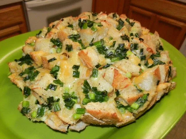 Diva In The Kitchen:  Cheesy Sourdough Loaf