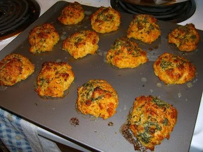 Diva in the Kitchen: Cheddar Garlic Biscuits