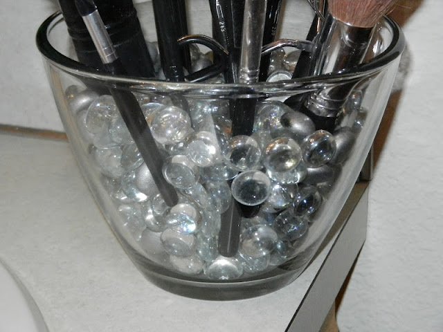 Makeup Brush Organization