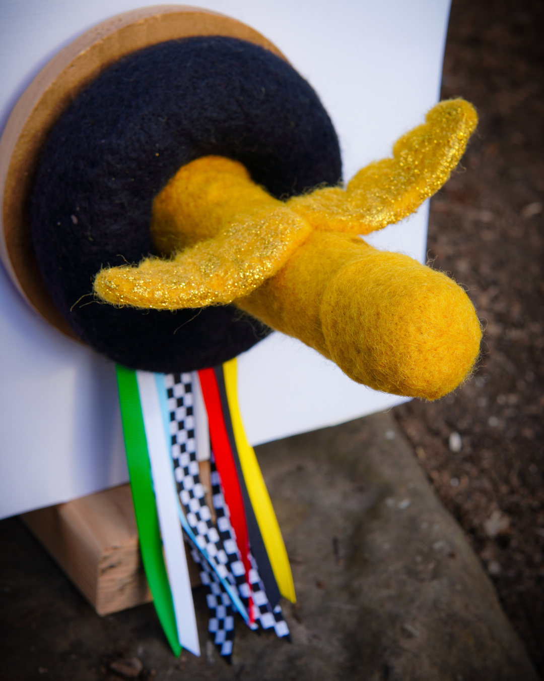 "IndyDick" 
(7" wall-hanging + magnet)