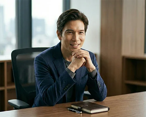 インタビューや相談イメージの写真例です。代表挨拶や法律相談イメージ、採用ページで使用することが多いです。