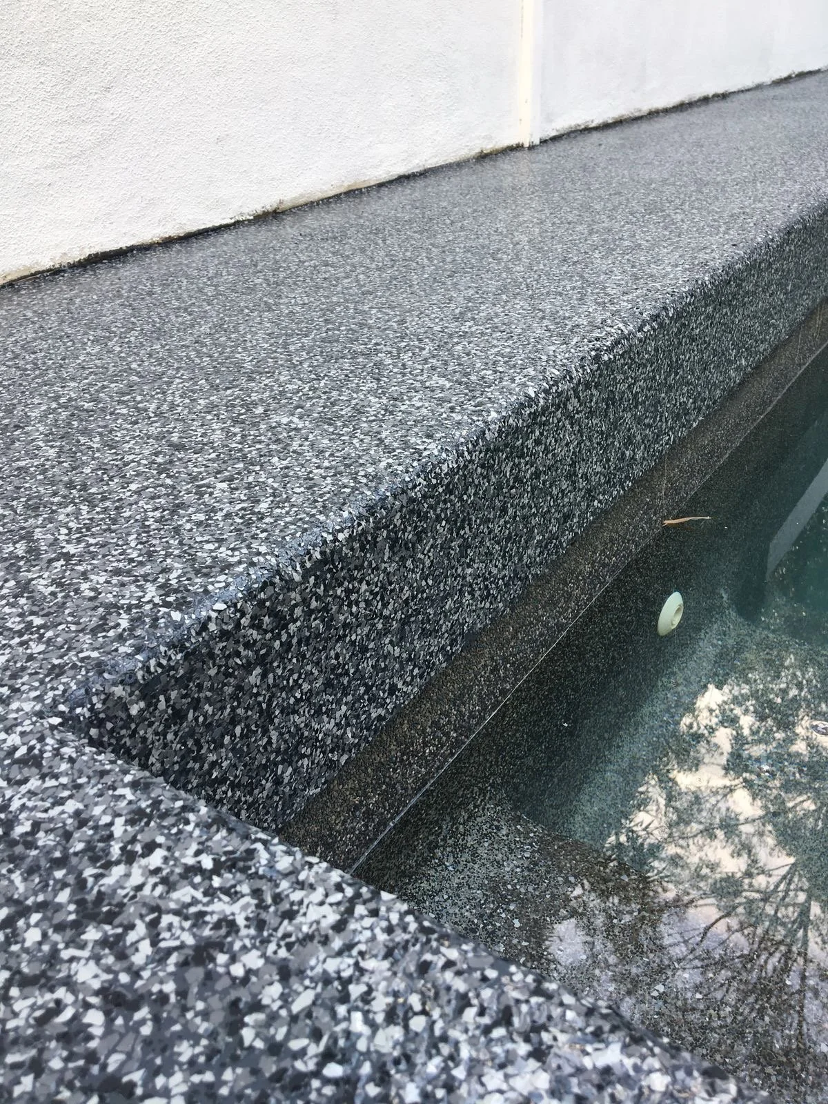 Projet Oranssi : toit en bardage