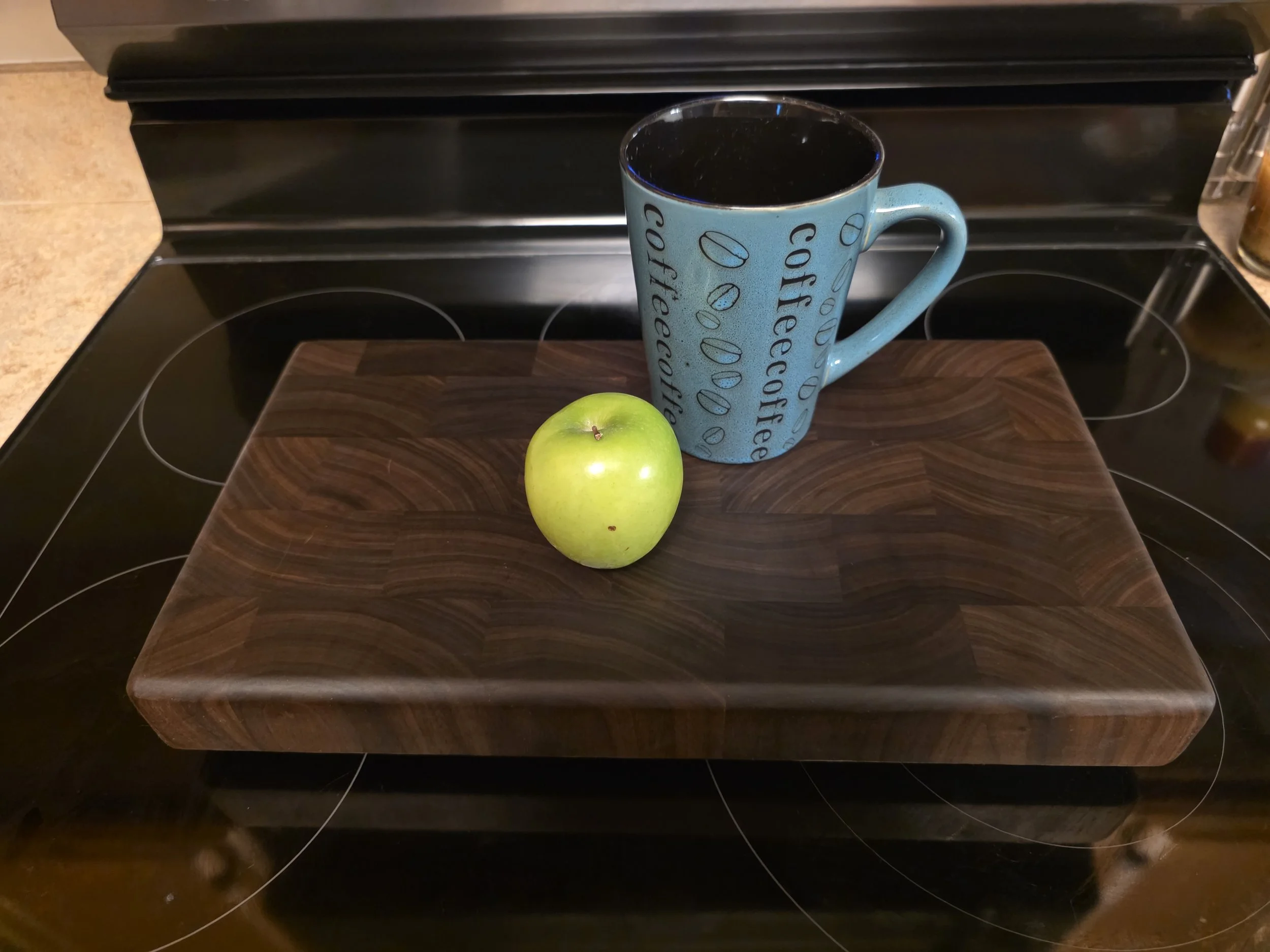 Everyday Elegance
Rich walnut grain and a solid handcrafted build made for kitchens that actually get used.