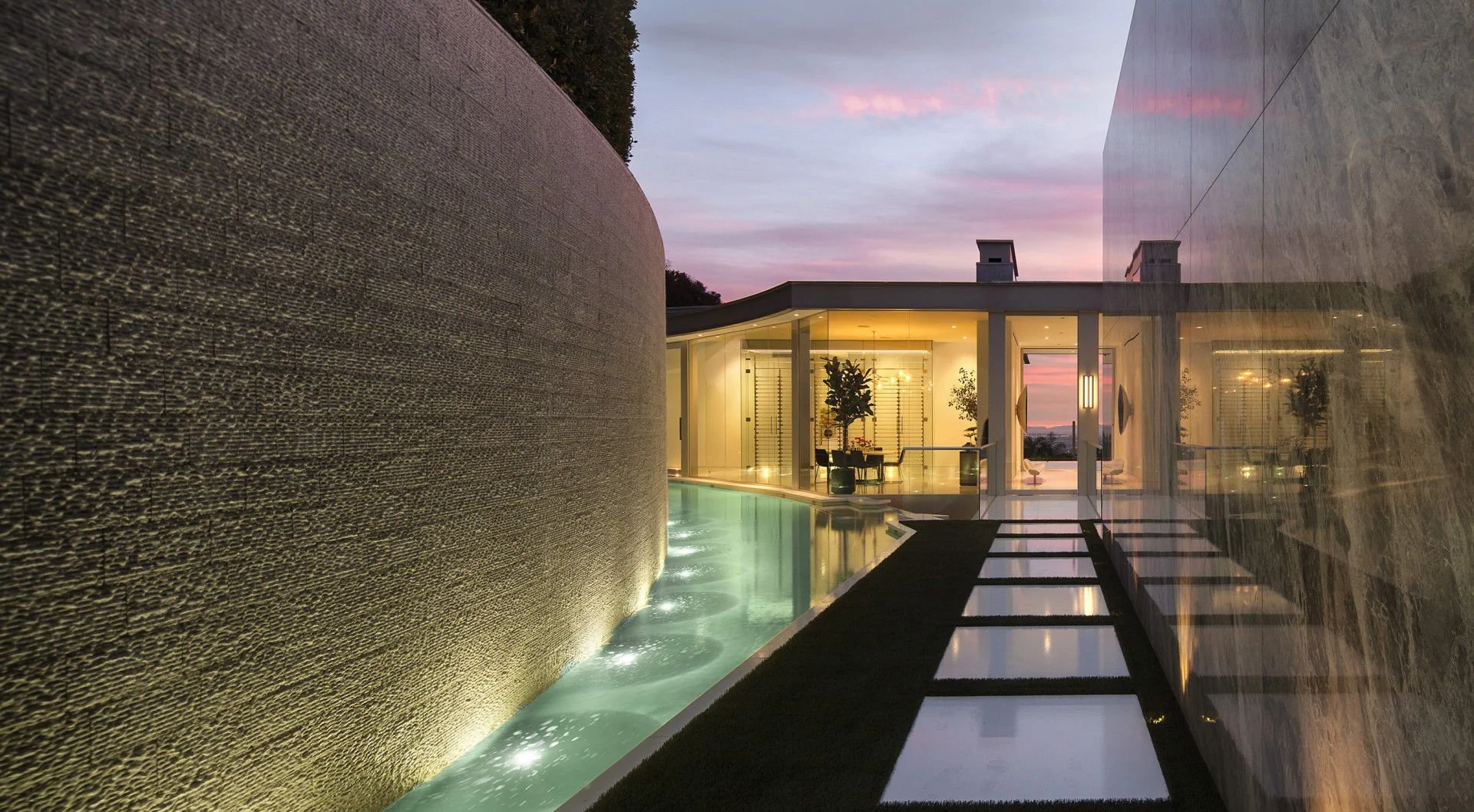 DOHENY PRIVATE RESIDENCE LOS ANGELES
