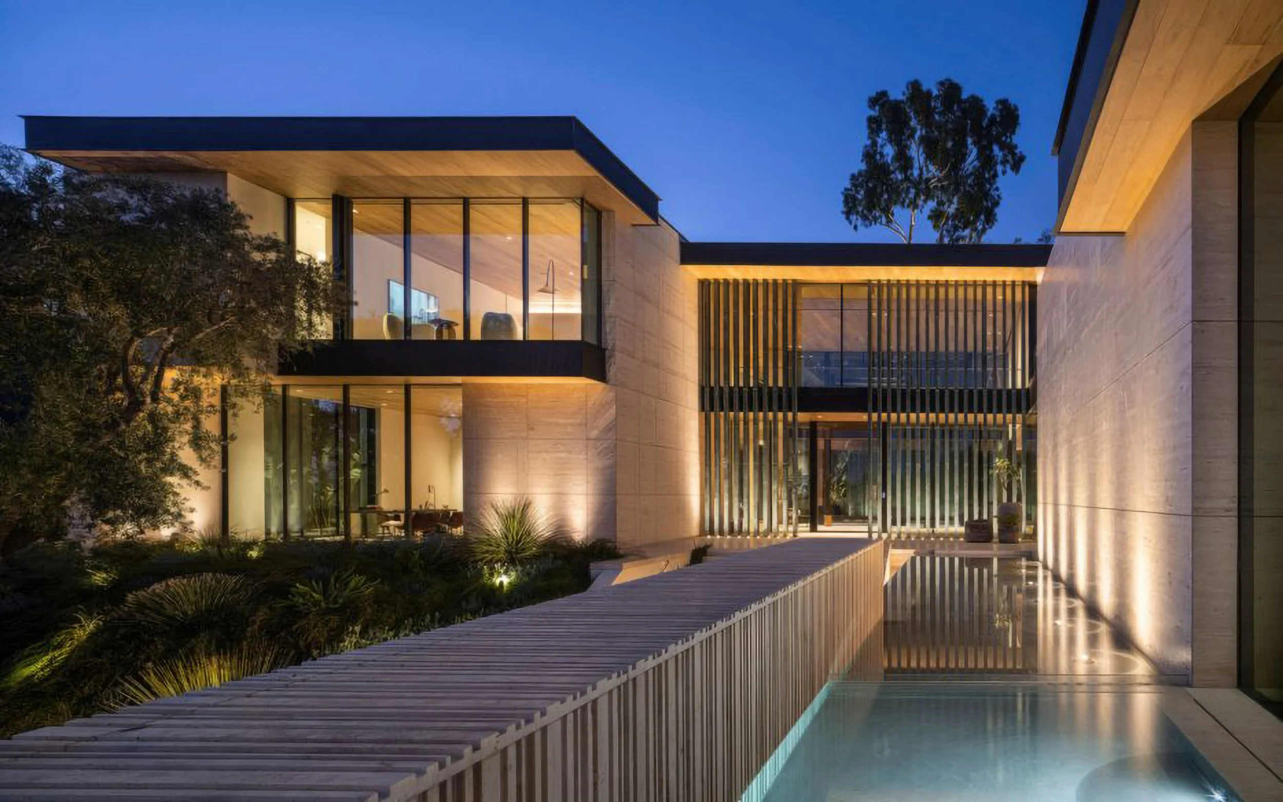 ARIA PRIVATE RESIDENCE LOS ANGELES