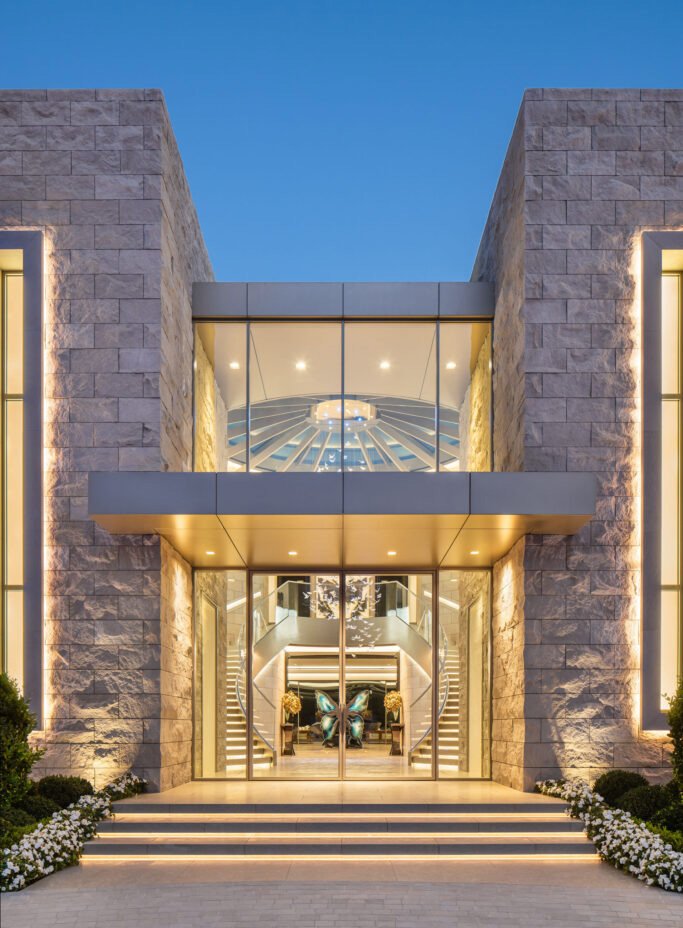 1014 N Roxbury Dr Bev Hills landry