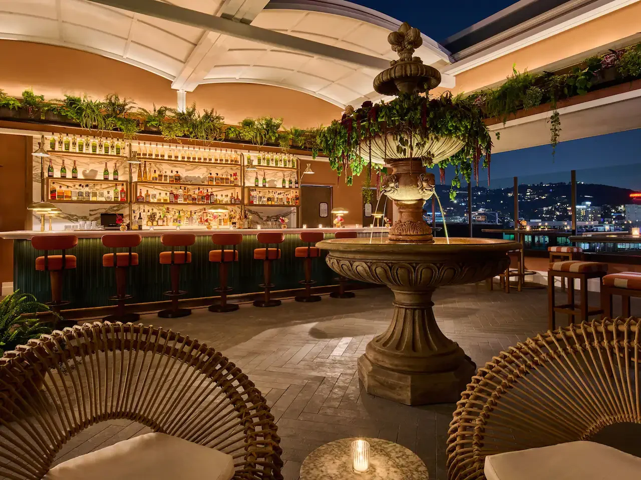 THOMPSON HOTEL HOLLYWOOD