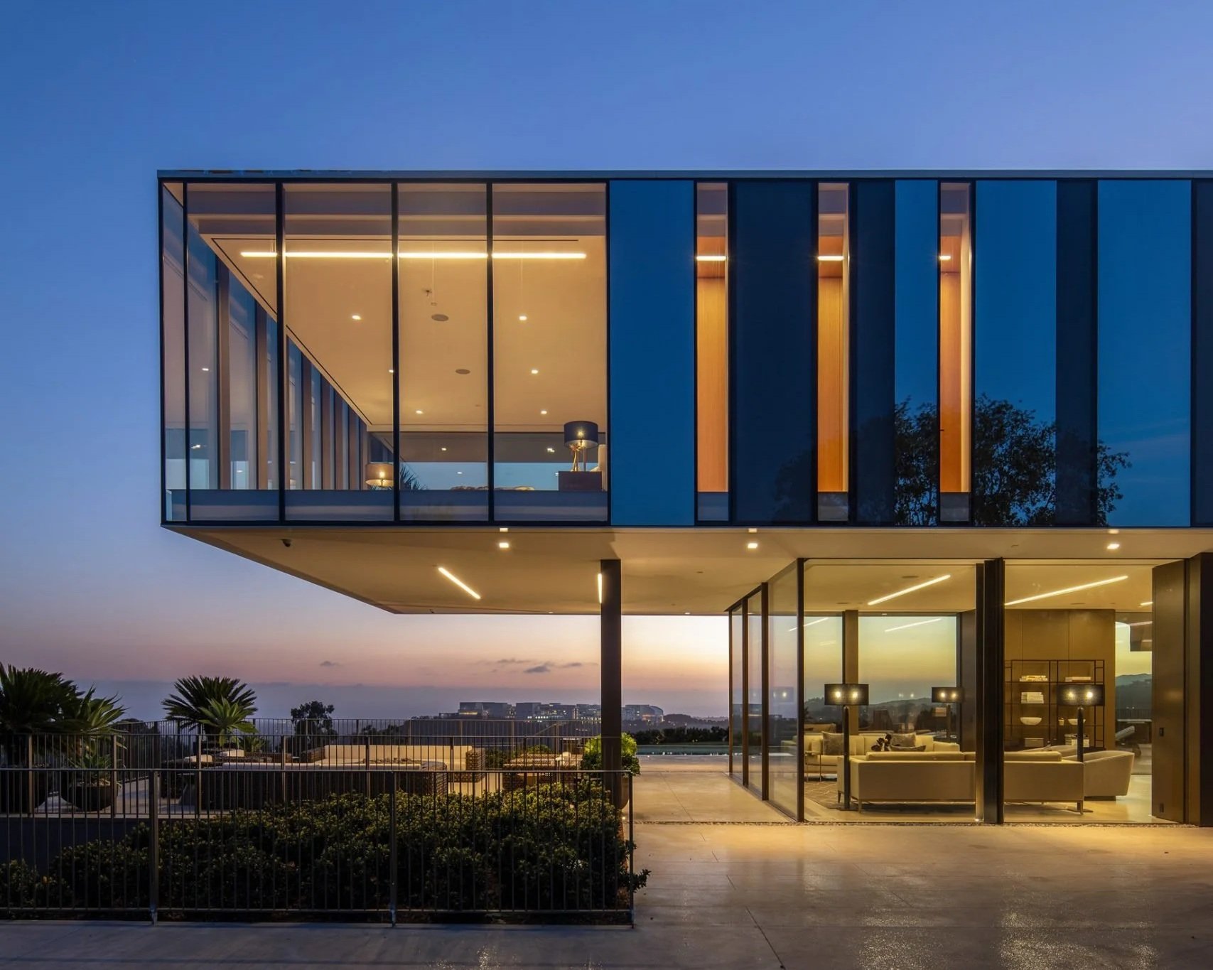 ORUM PRIVATE RESIDENCE BEVERLY HILLS ???