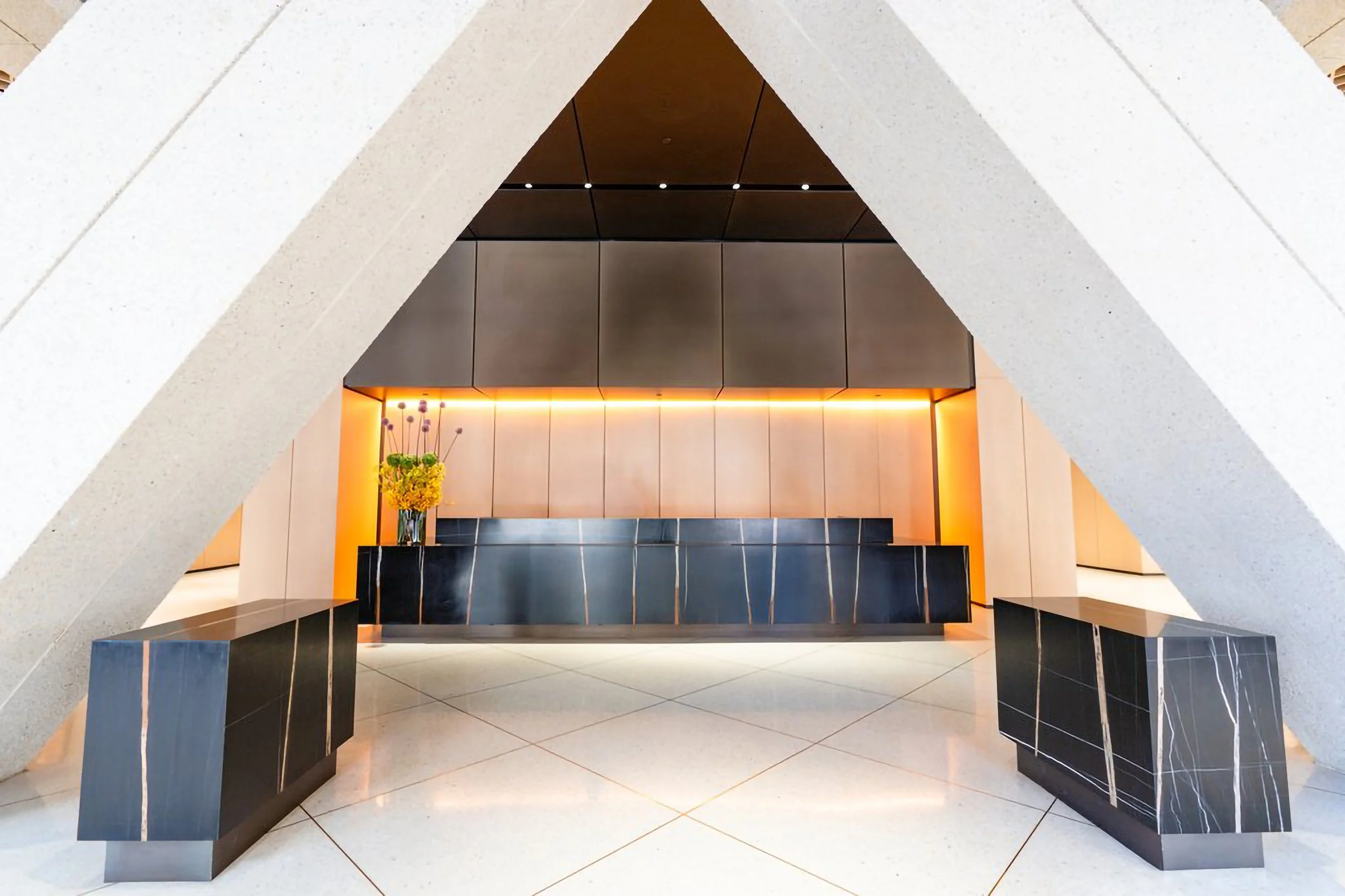 trans Pyramid center
