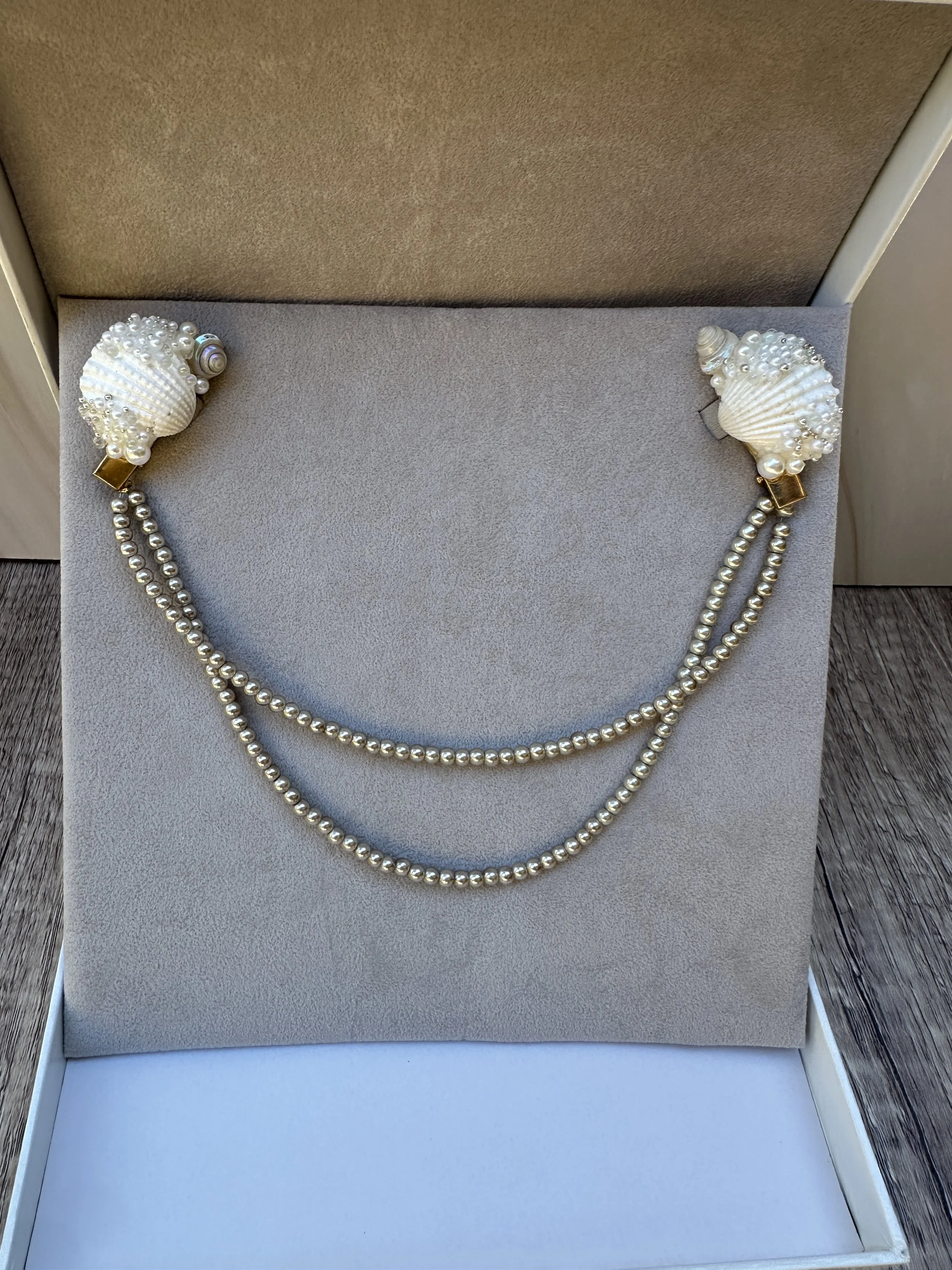 Latte Pearl Hairpiece