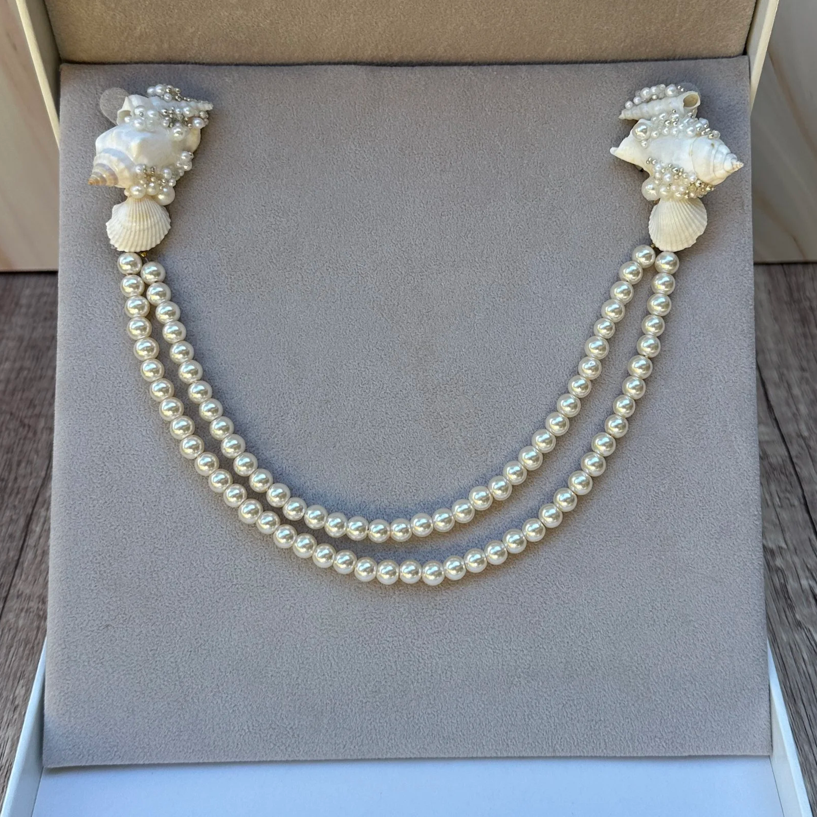 Isadora Hairpiece