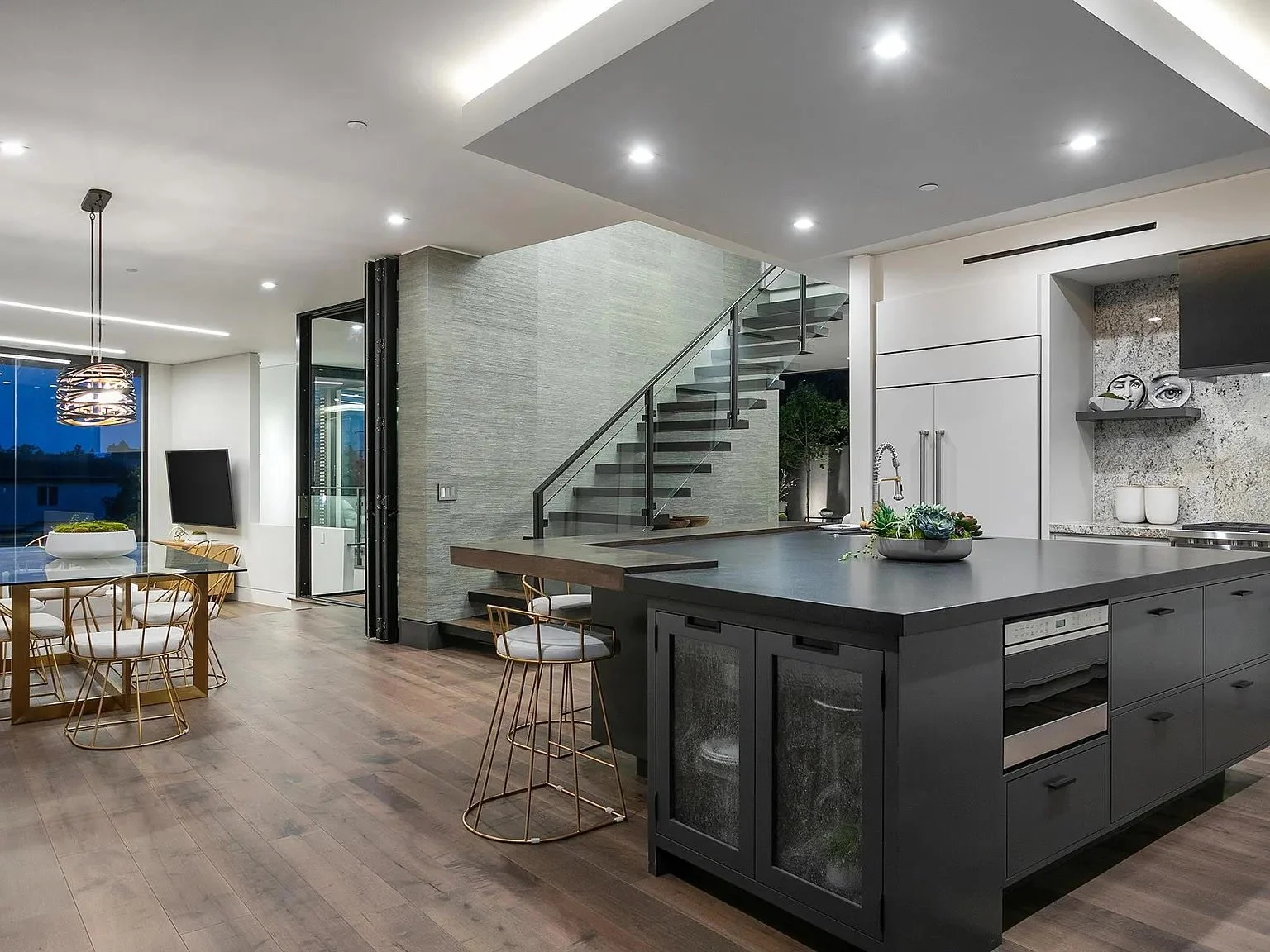 007-aw-builders-atrium-house.jpg