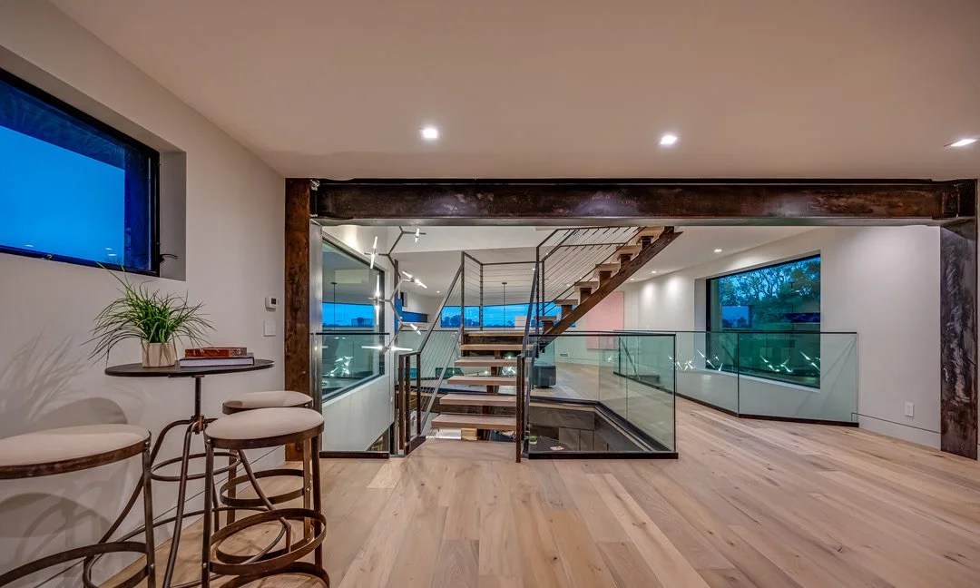 15-aw-builders-glass-house.jpg