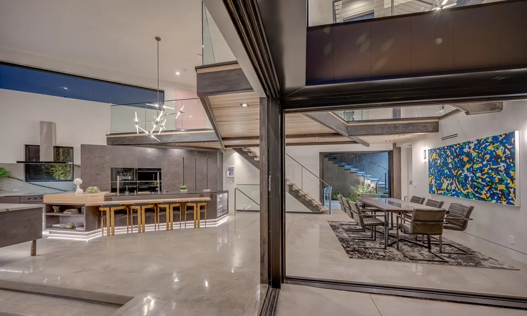11-aw-builders-glass-house.jpg