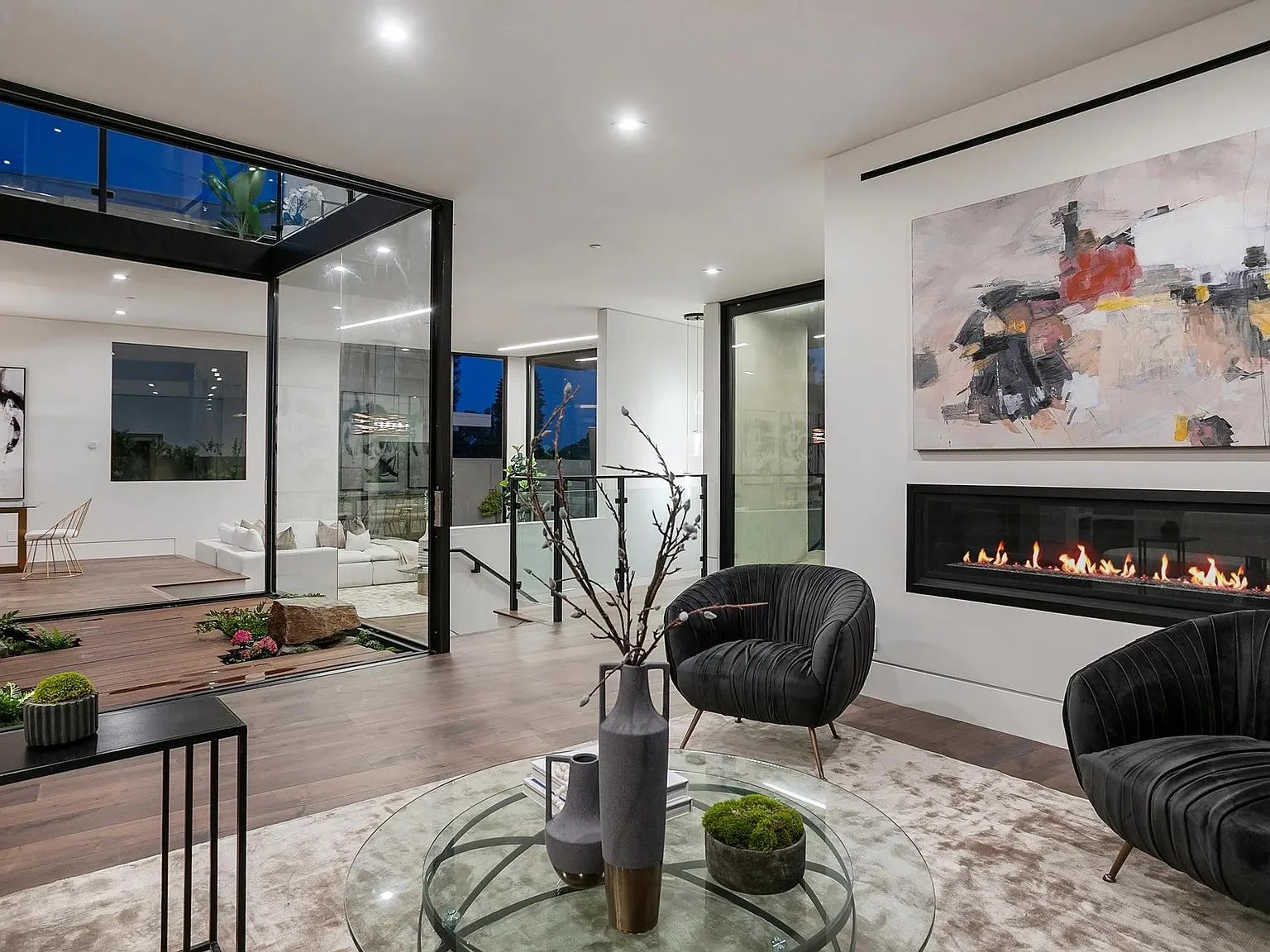 005-aw-builders-atrium-house.jpg