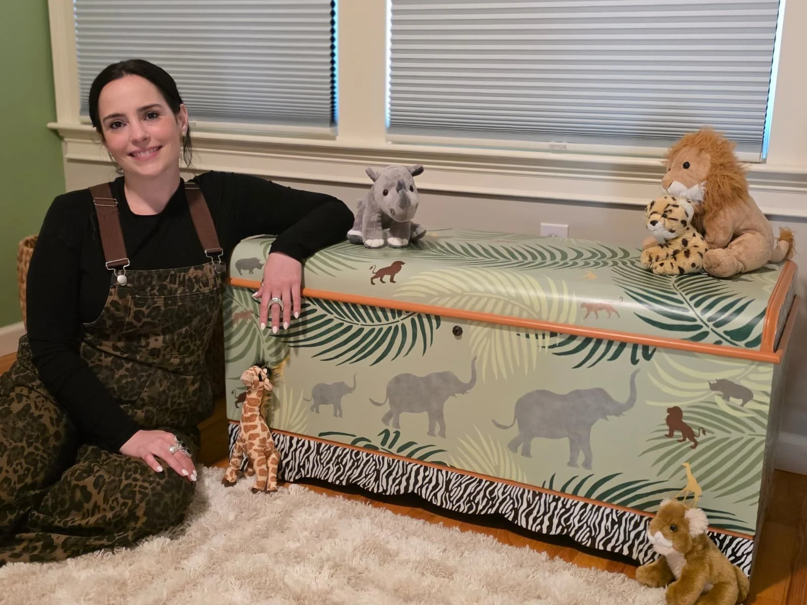 Furniture Artist & Custom Gifts