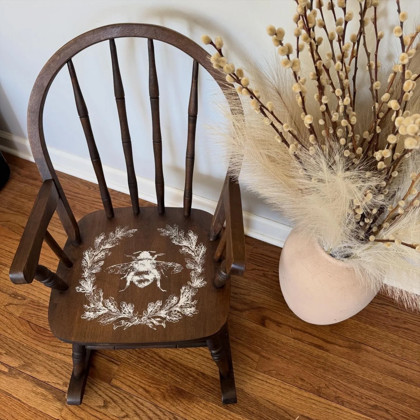 Small Rocking Chair With Bee