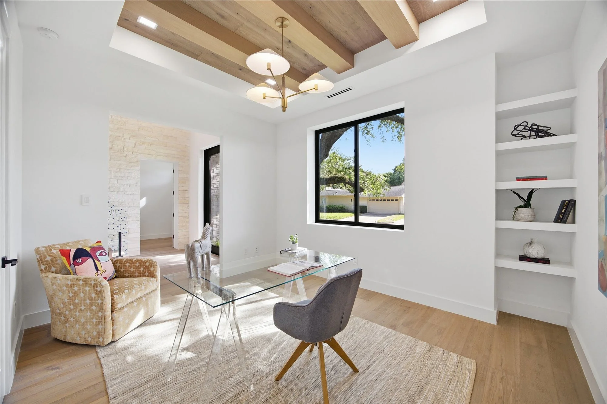 A home office in an Everlasting Homes Building Group custom home