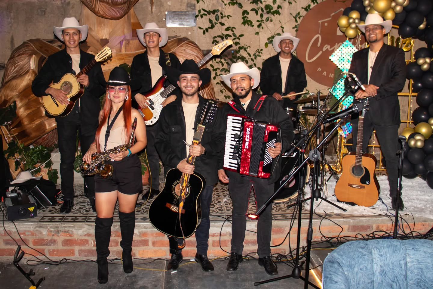 El esfuerzo que pones hoy, construye tu ma&ntilde;ana 🔥@grupo_supremacia.oficial 🪗🎷@ivanorosfotografo @capilla_restobar
.
.
.
.
.
#norte&ntilde;as #acordeonnorte&ntilde;o #musicanorte&ntilde;a #musicamexicana