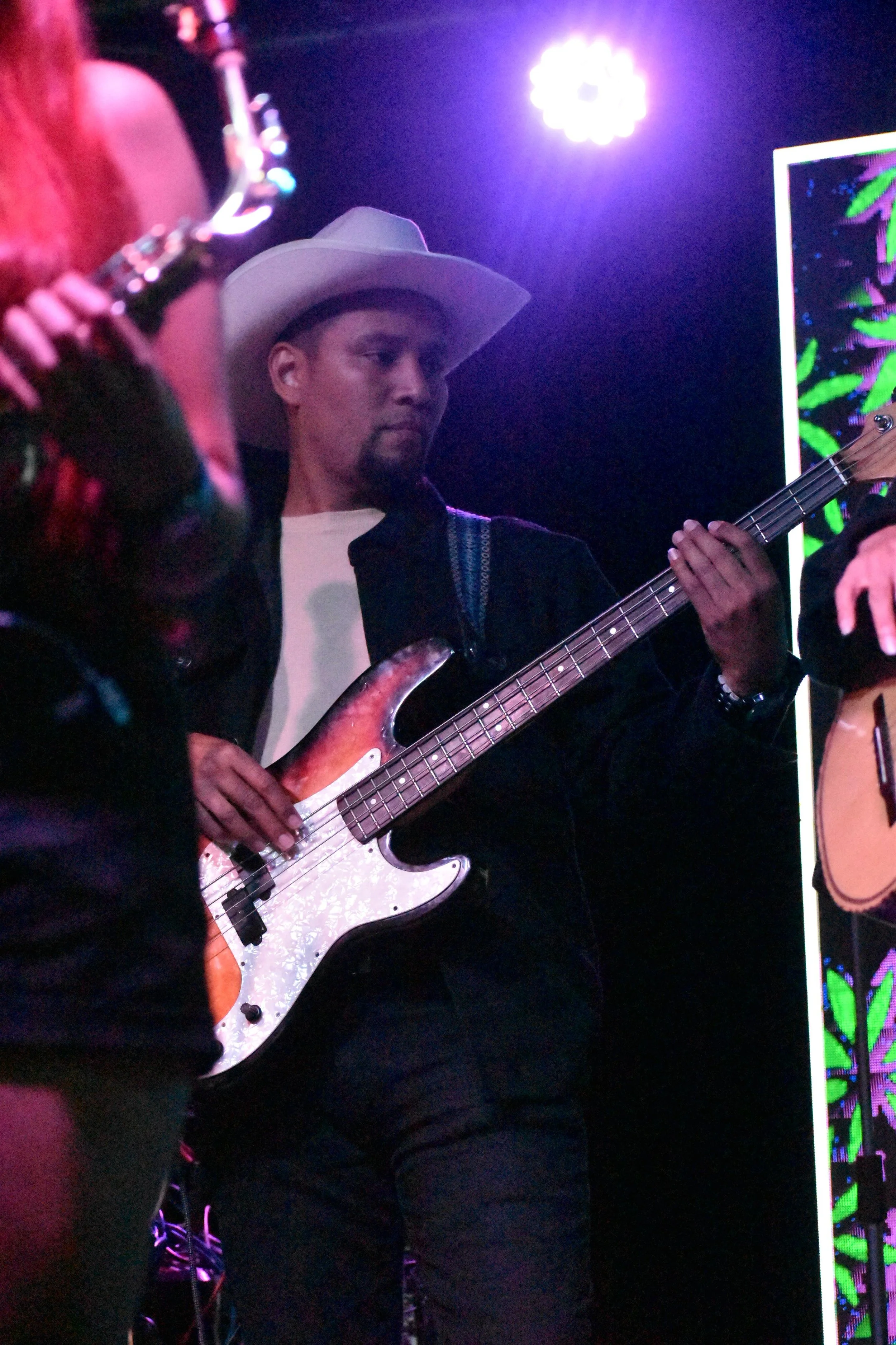 Michael Rafael Molina Reales, Bajista y Corista de Grupo Supremacía