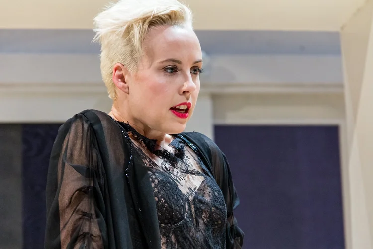 Hedda Gabler (2016)