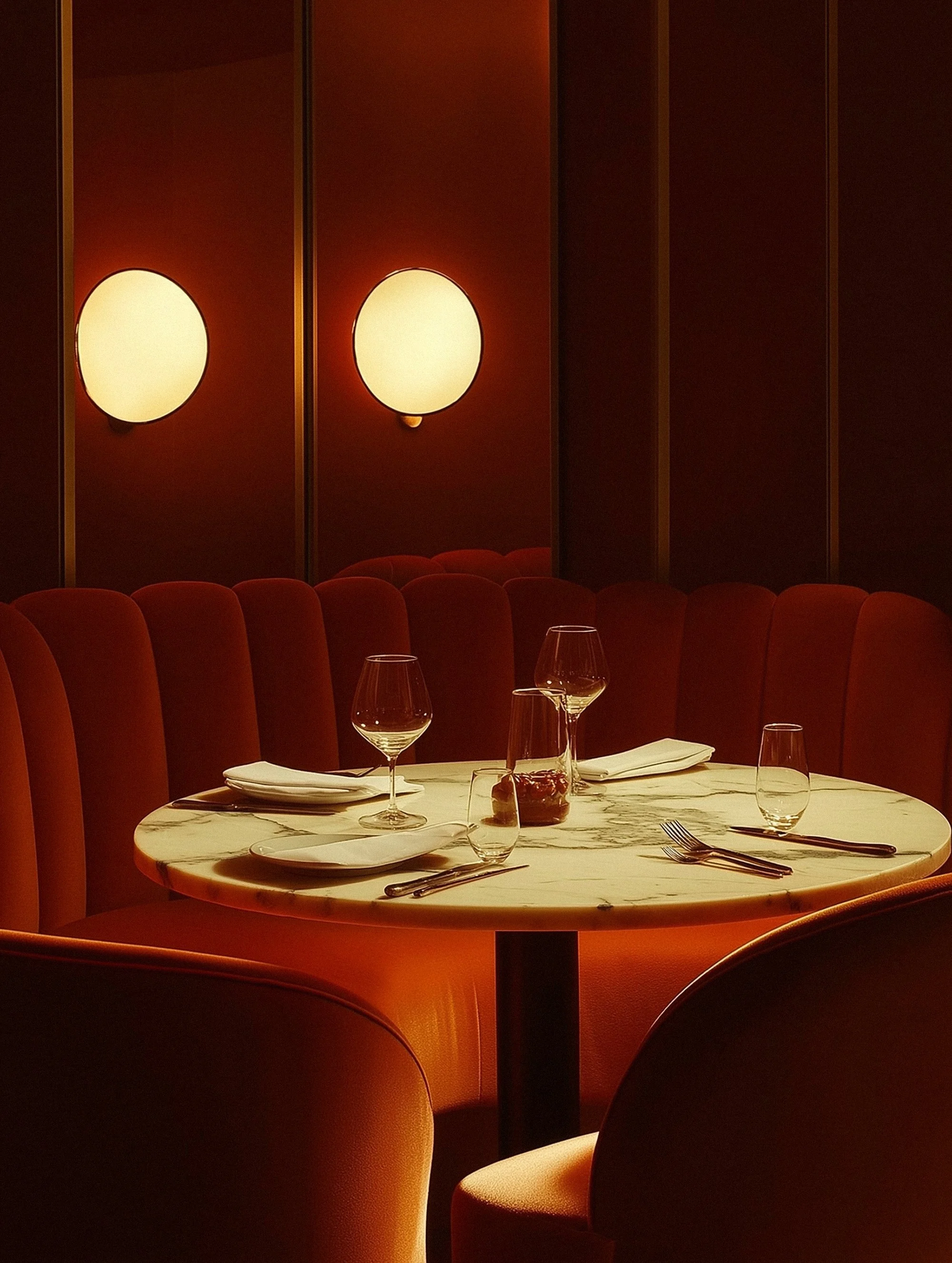 BureauBeaux_FashionLifestyleStock-restaurant-red-velvet.jpg