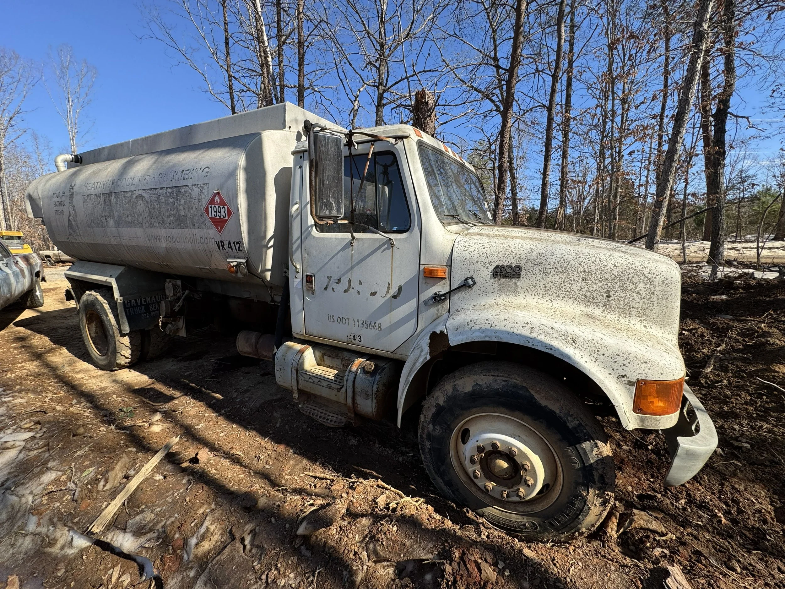 International 4900 DT466 Fuel Truck