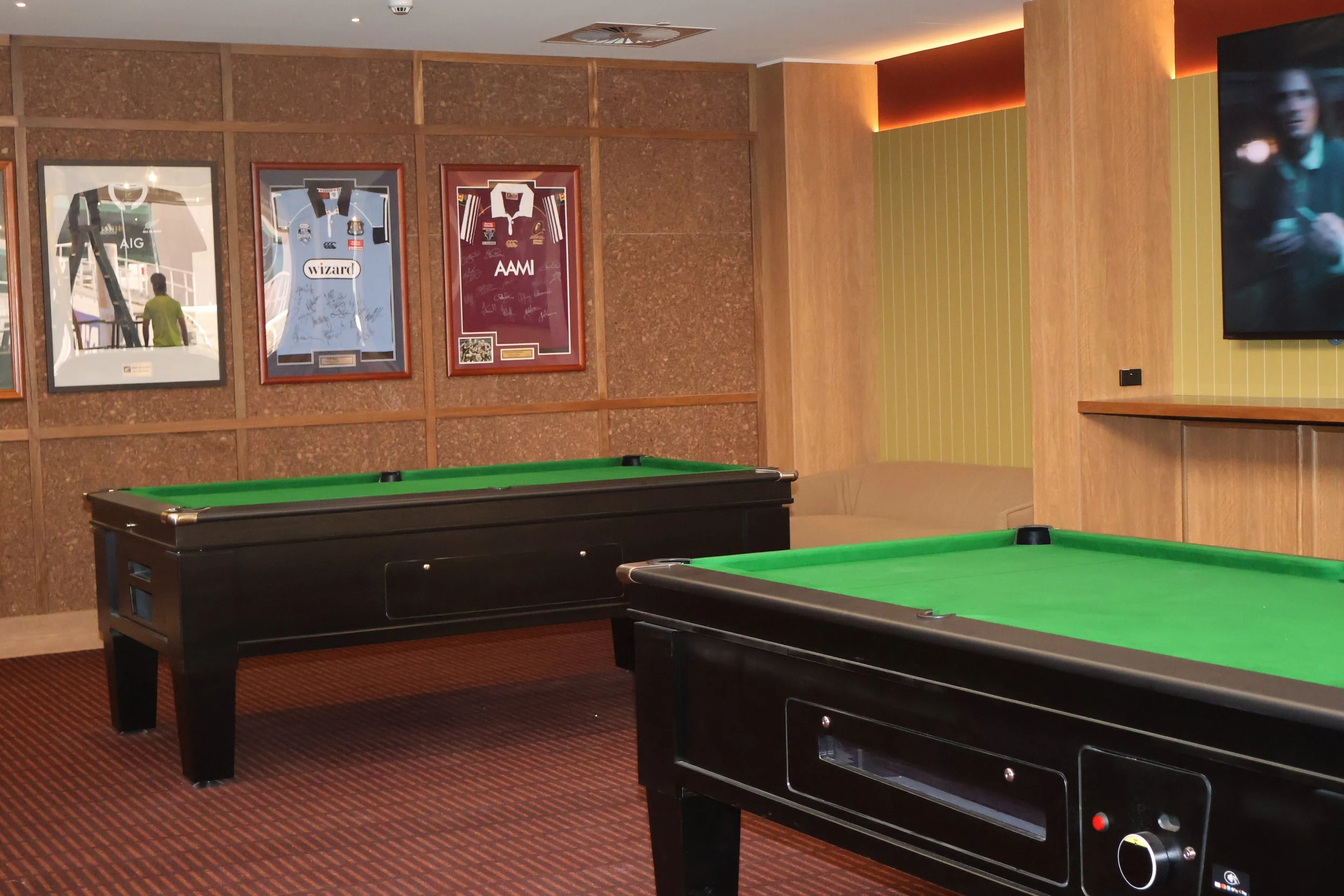 The Pelican Pool Tables - Melbourne Airport