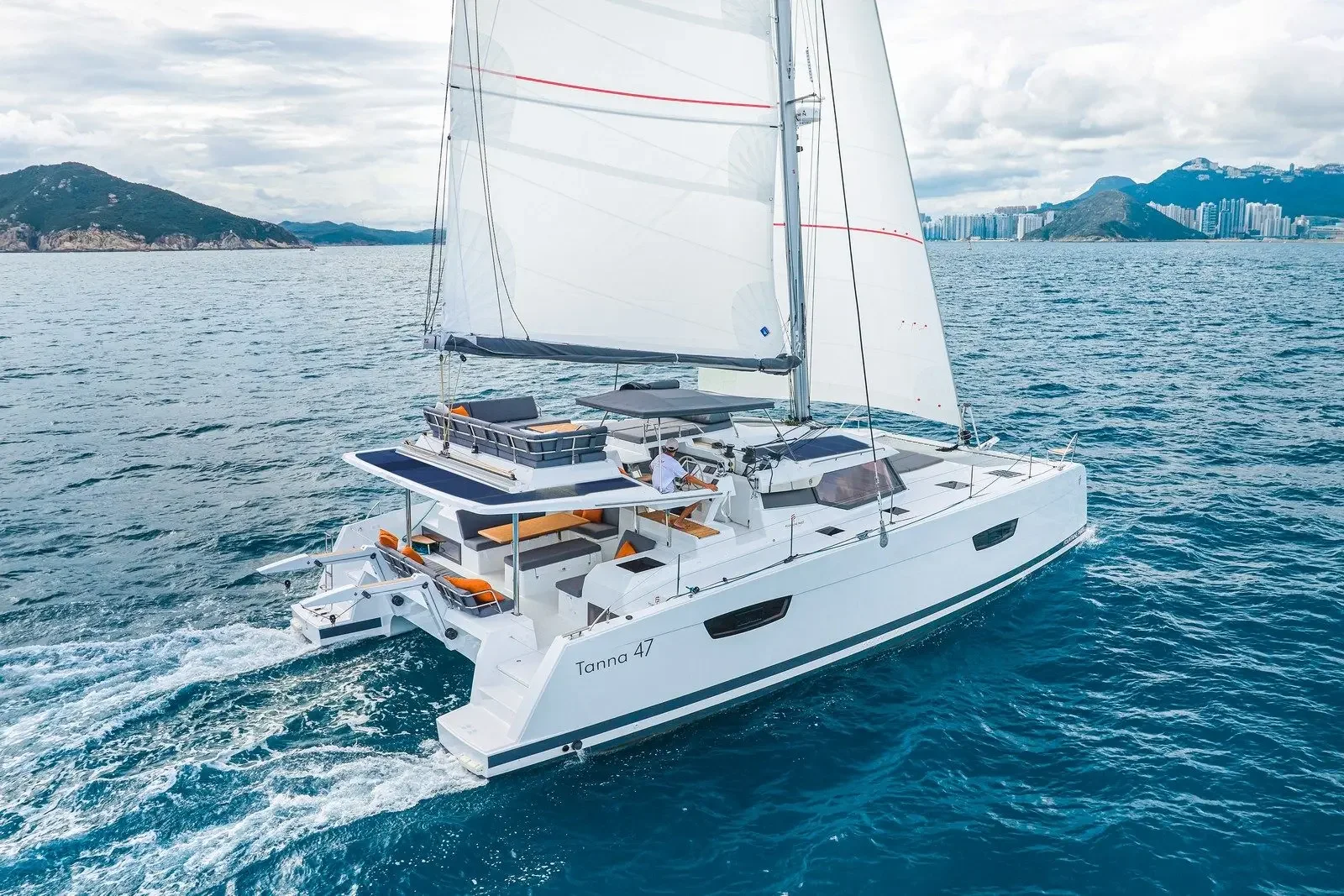 fountaine-pajot-tanna-47-sailing-1.webp
