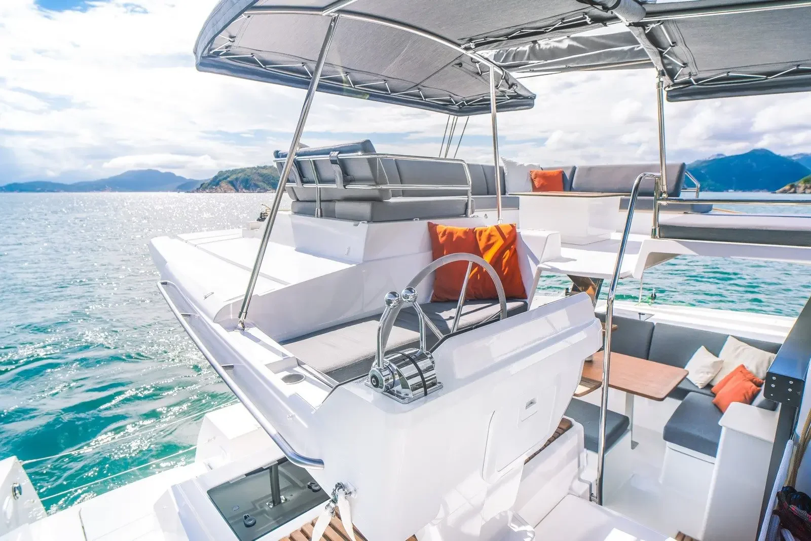 fountaine-pajot-tanna-47-exterior-12.webp