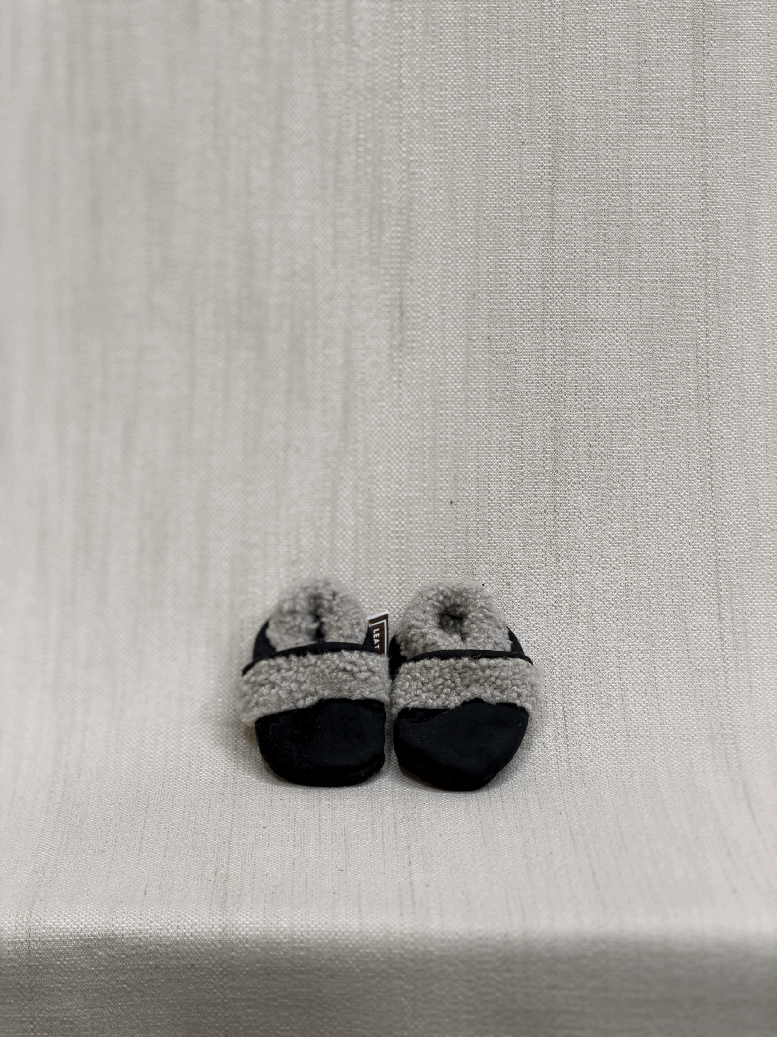 Infants Lambswool Trim - Charcoal (M)