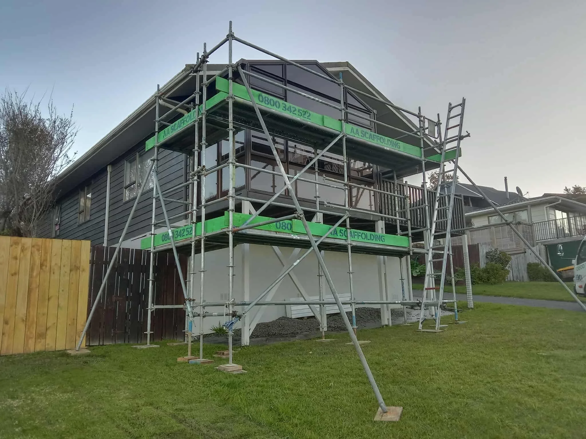 RESIDENTIAL SCAFFOLDING