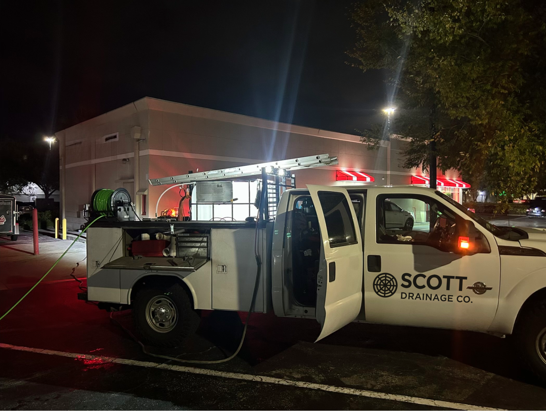 24/7 late night after hours commercial sewer hydrojetting