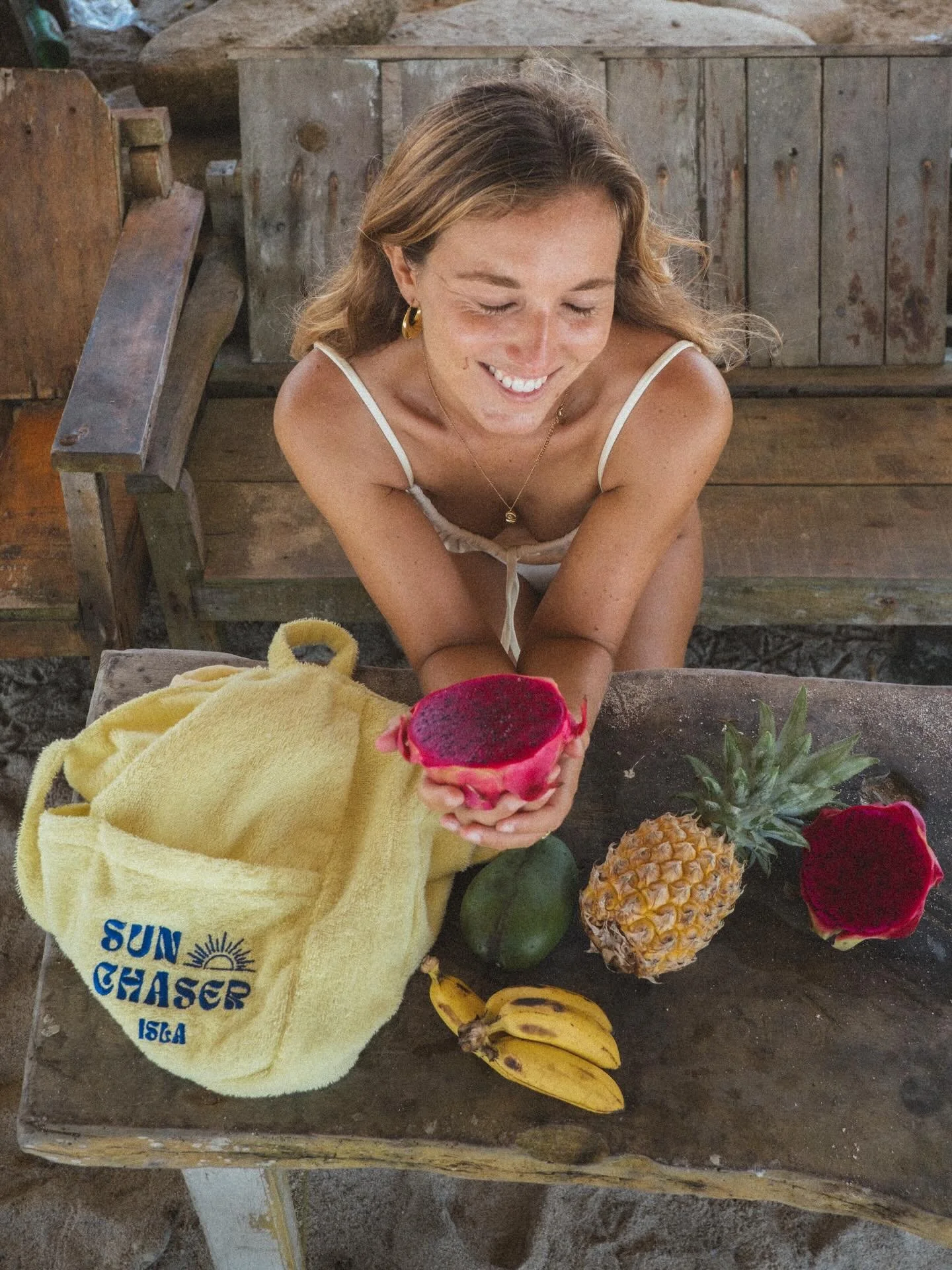 In love with this shoot 🍍🐚

Model - @carla_rthal 
Bag and swimsuit - @islalombok