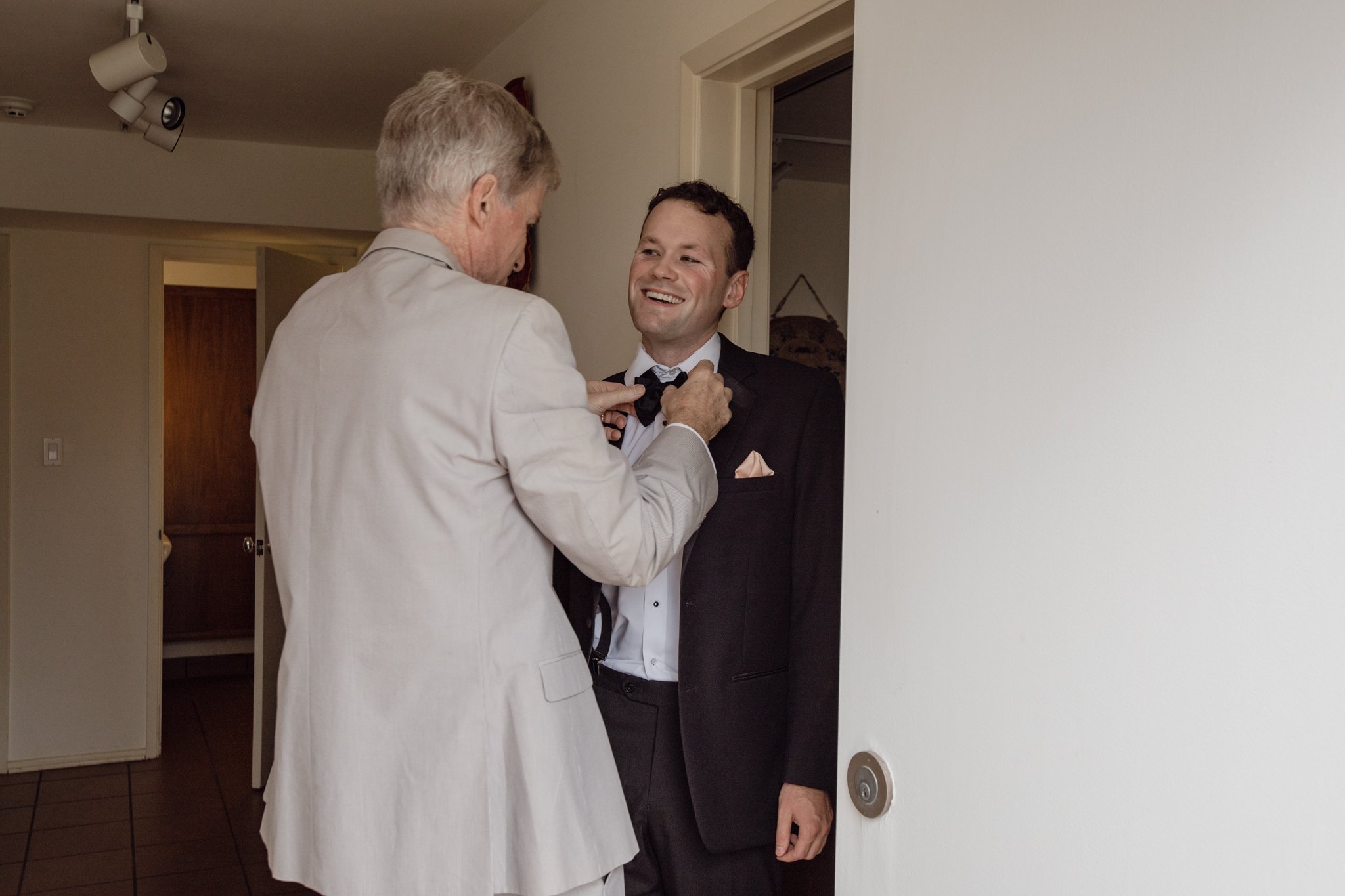 Wedding photographer Los Angeles, California. Intimate wedding photographer. Mini wedding photographer.