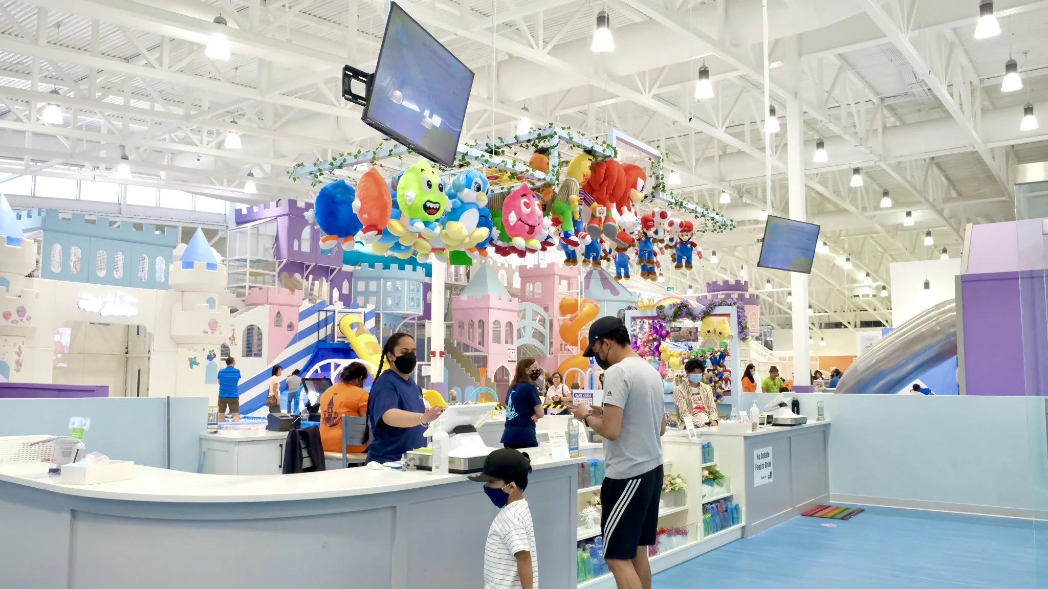 highest-rated-kids-entertainment-calgary award-winning-family-attractions-yyc best-reviewed-princess-parties-calgary safe-and-reliable-kids-performers.JPEG