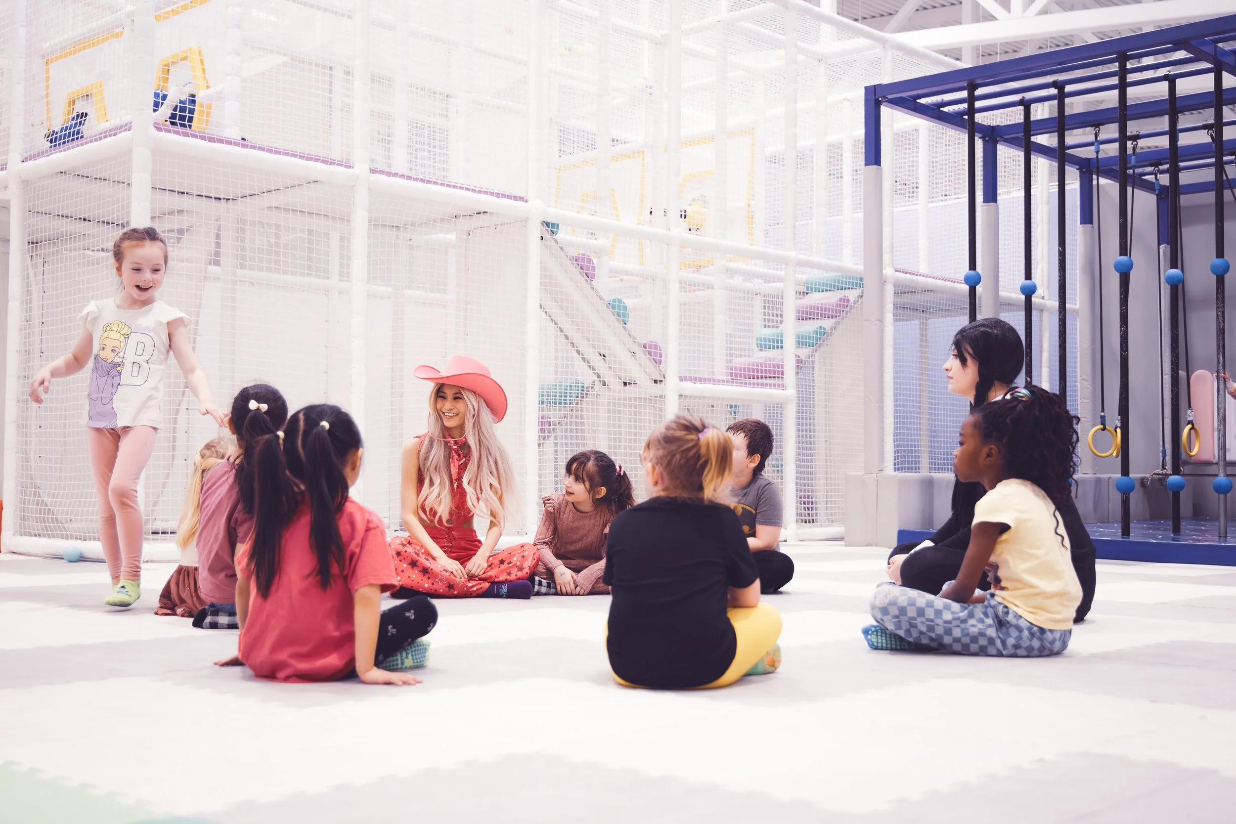 creative-arts-and-crafts-parties artistic-entertainment-for-family-events.jpg