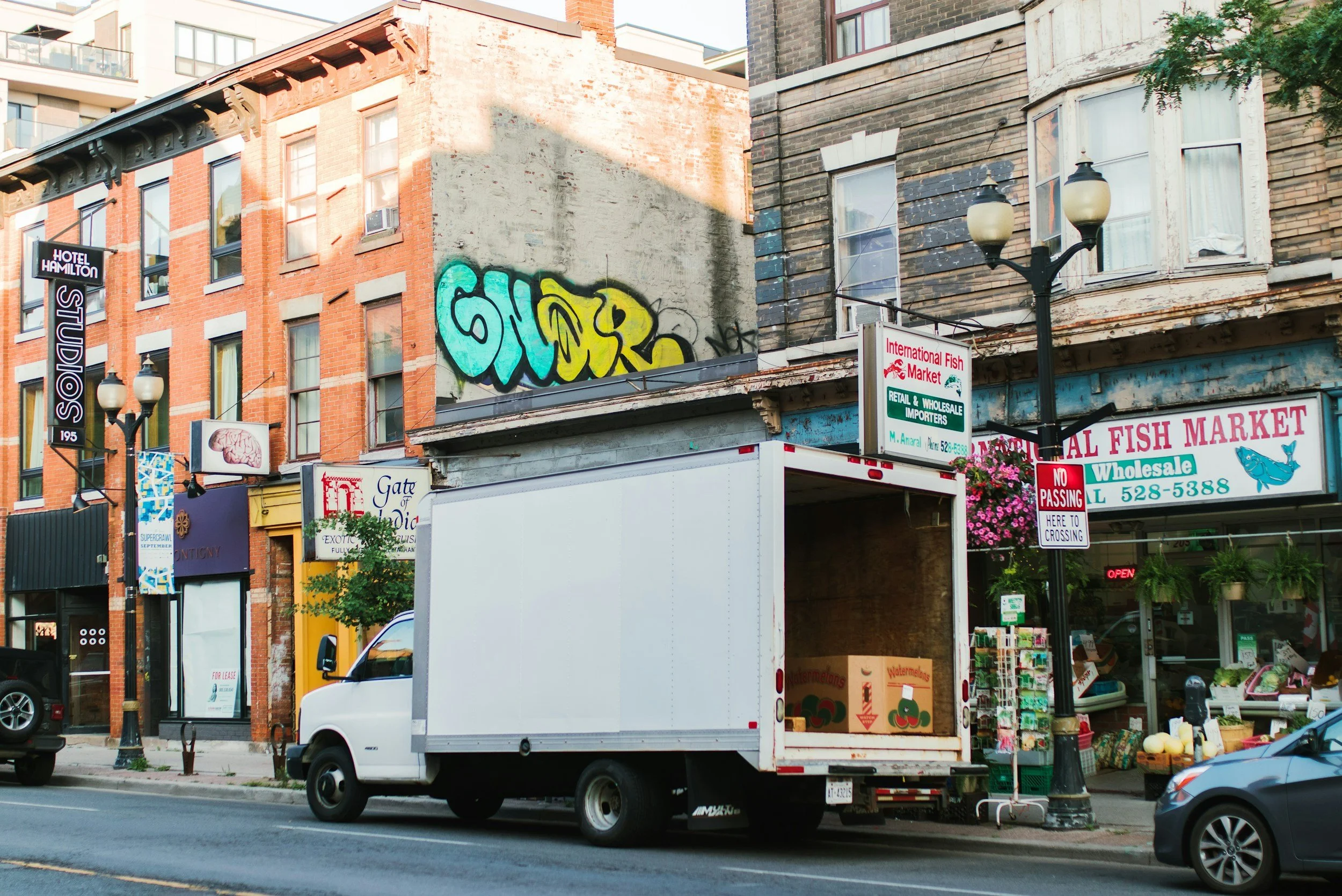 BOX TRUCKS FOR SMALLER SHIPMENTS
