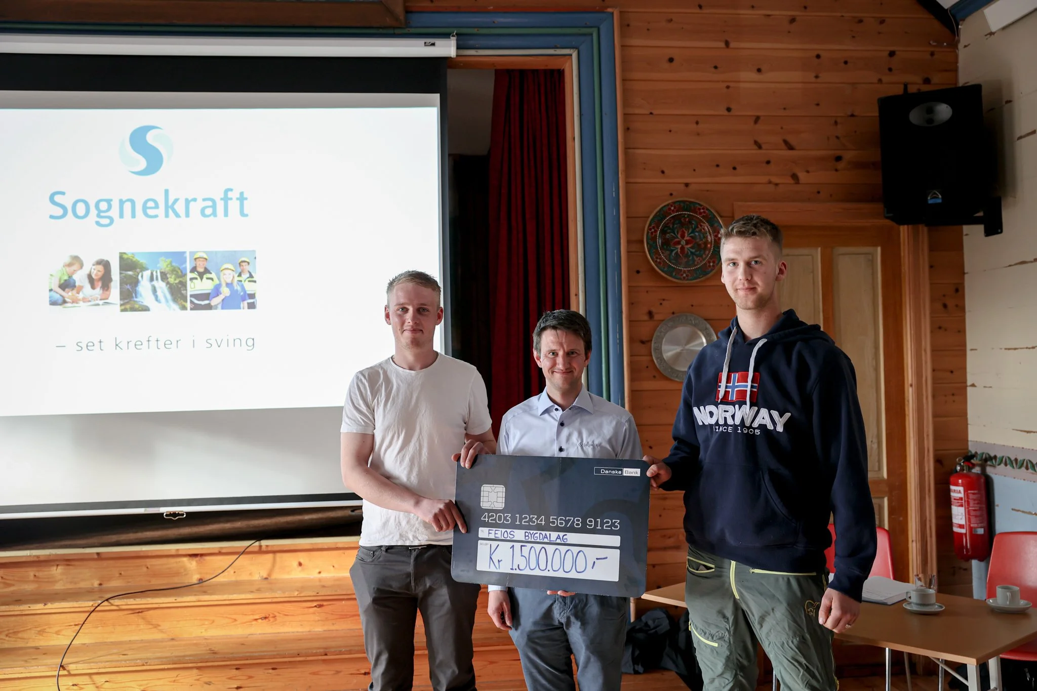 Bygdalaget og Erlend held fram sjekk.