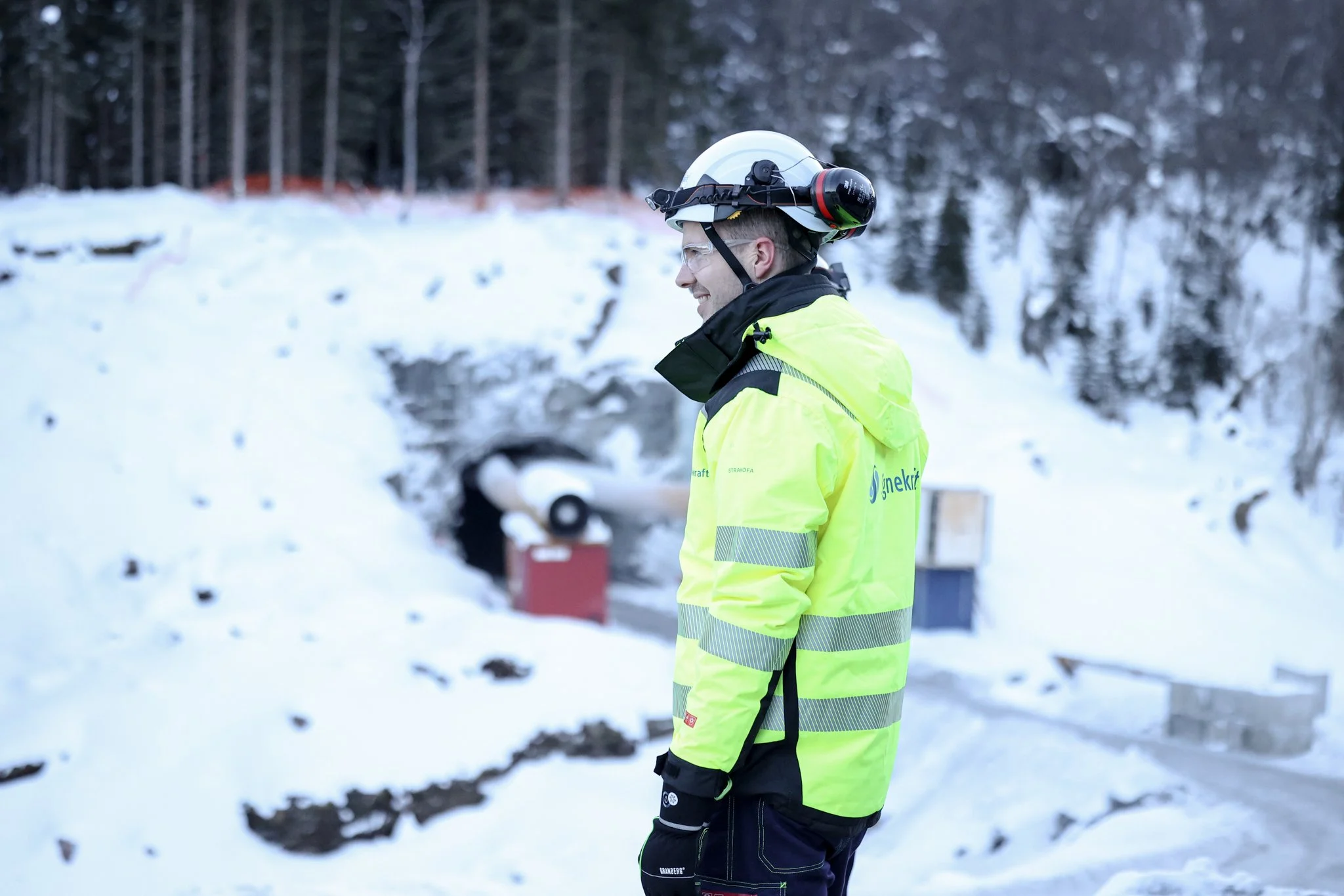 Bernt Erlend foran tunnel i Åfet