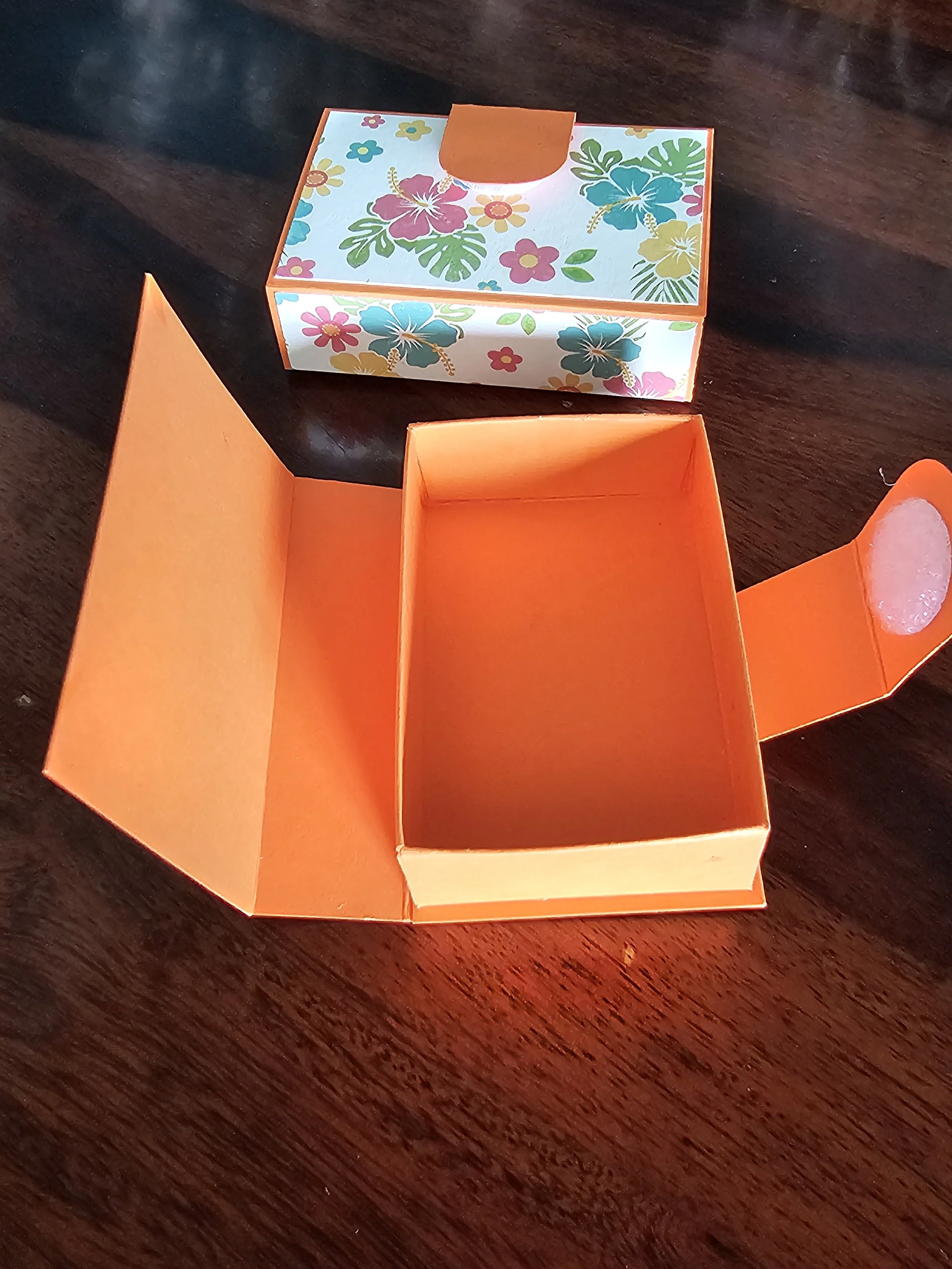 Bespoke gift box – handmade paper craft