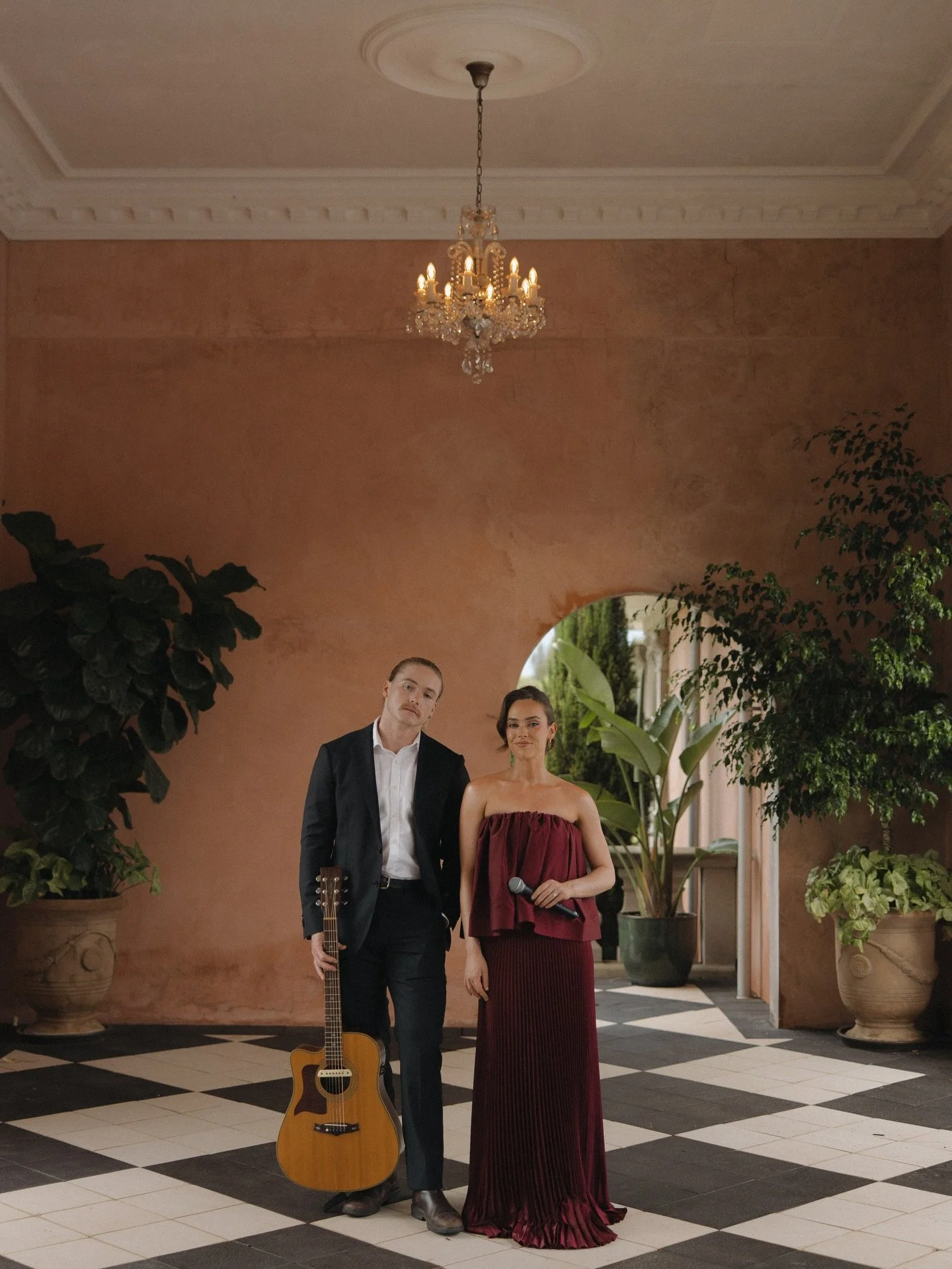 Hey! 👋 

If you&rsquo;re new here, we&rsquo;re Sash and Bec - two Australian Idol finalists that got together to form our dream project - Pinnacle Duo. 

We met in Sydney whilst we were on the set for the show and we clicked instantly, discovering w