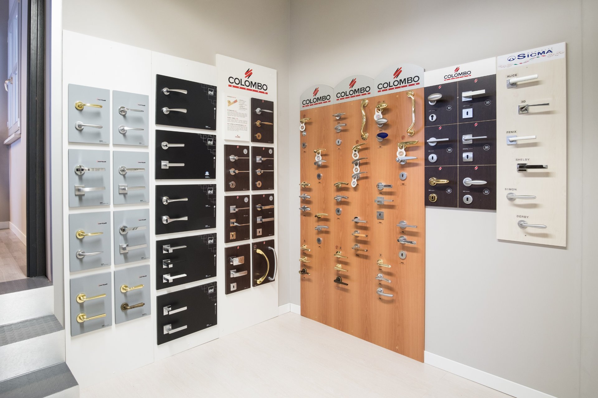 Progettazione e installazione porte interne in legno su misura a Mantova