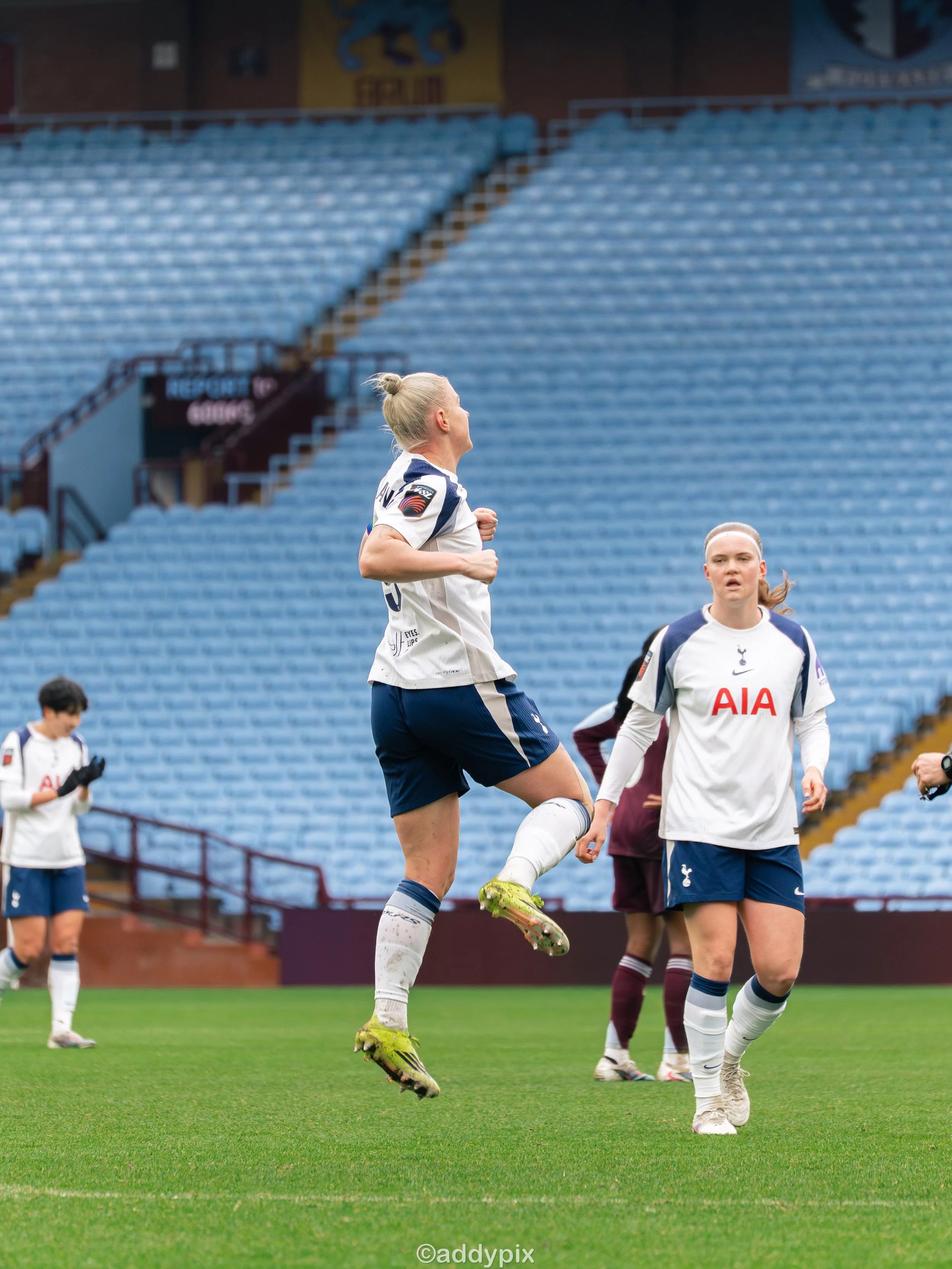 villa v spurs -172.jpg