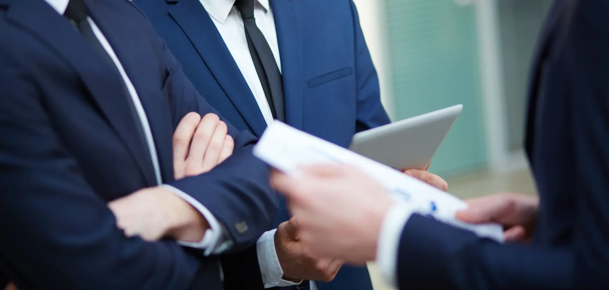 Santos Pinto & Associados, sociedade de advogados especializada em serviços jurídicos.