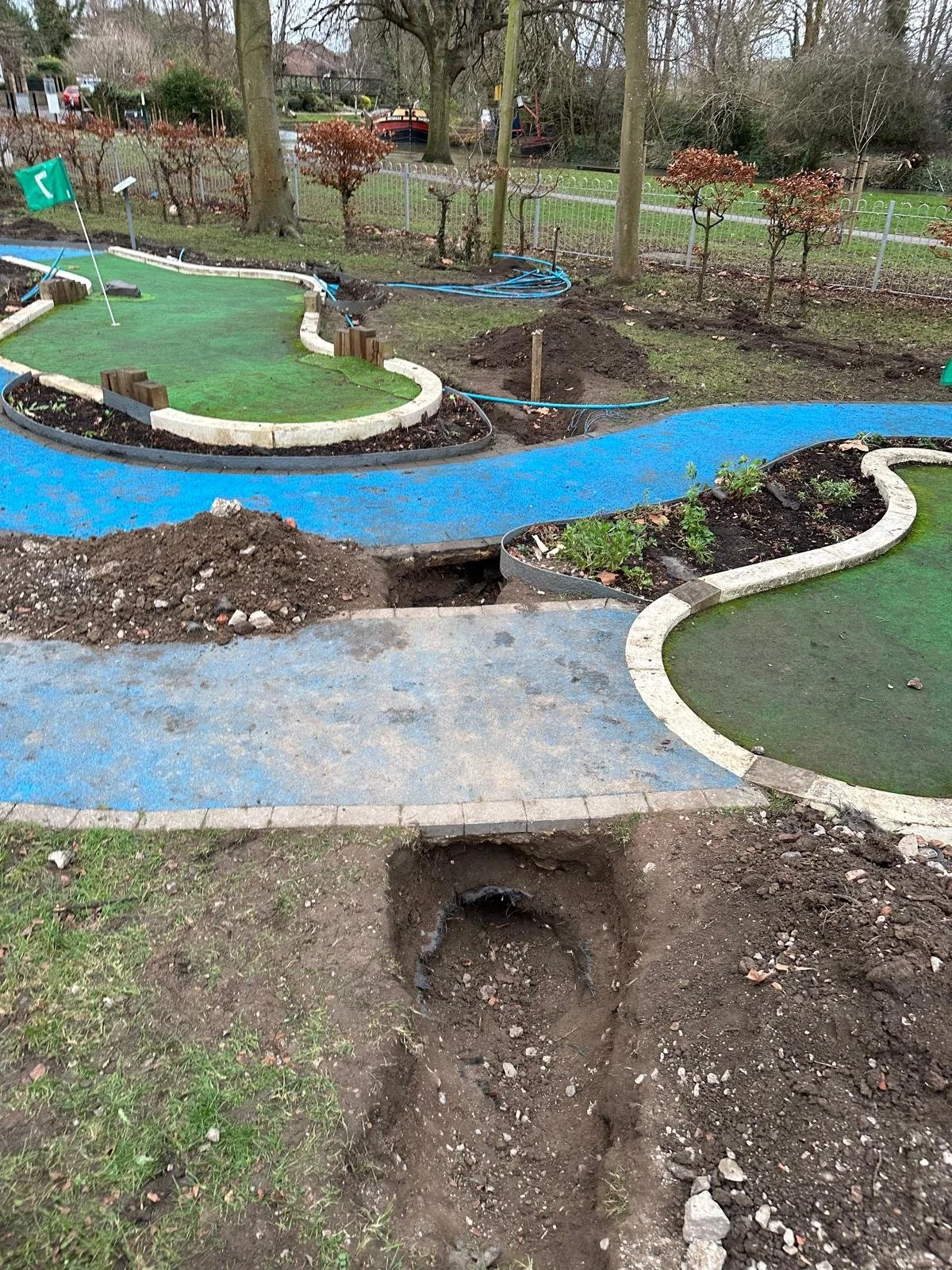 Watering System Tunnels Mini Golf