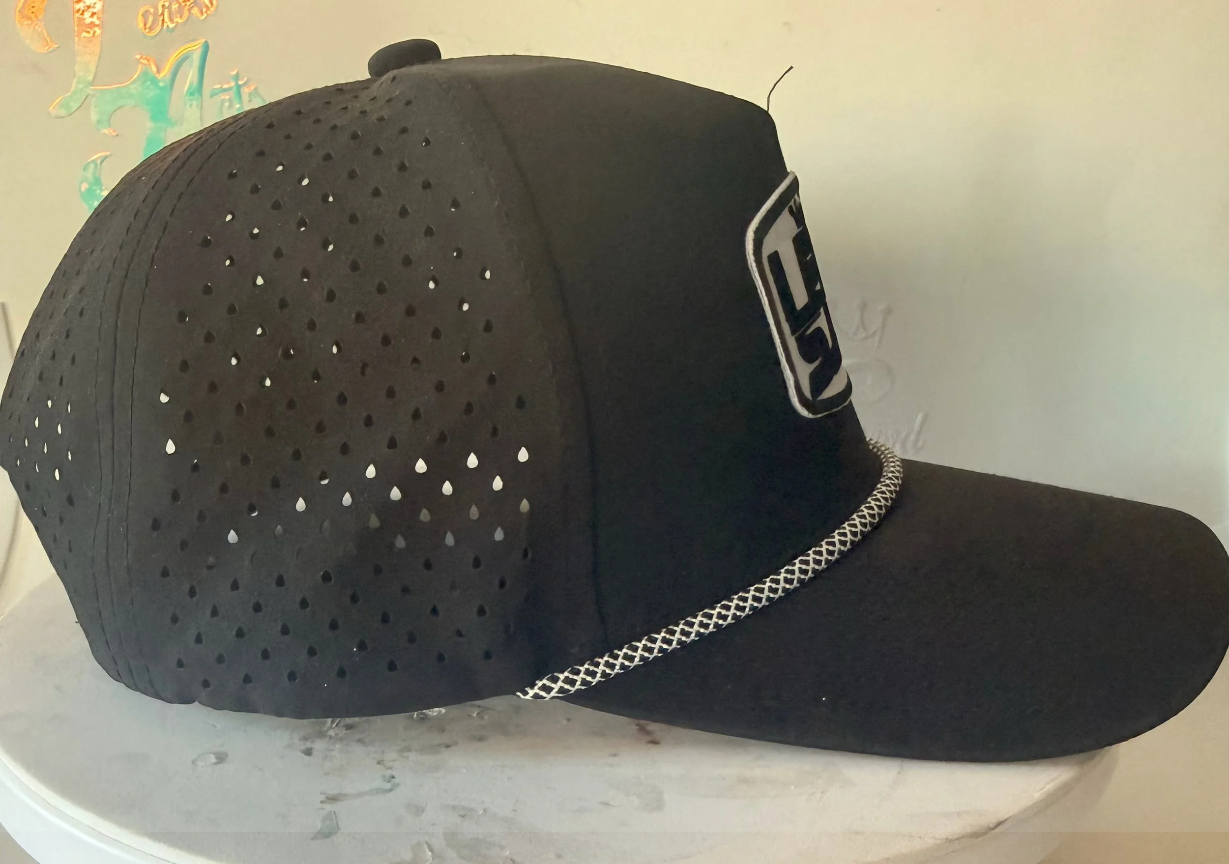 LA_reverse_Mirror_Hat_2.jpg